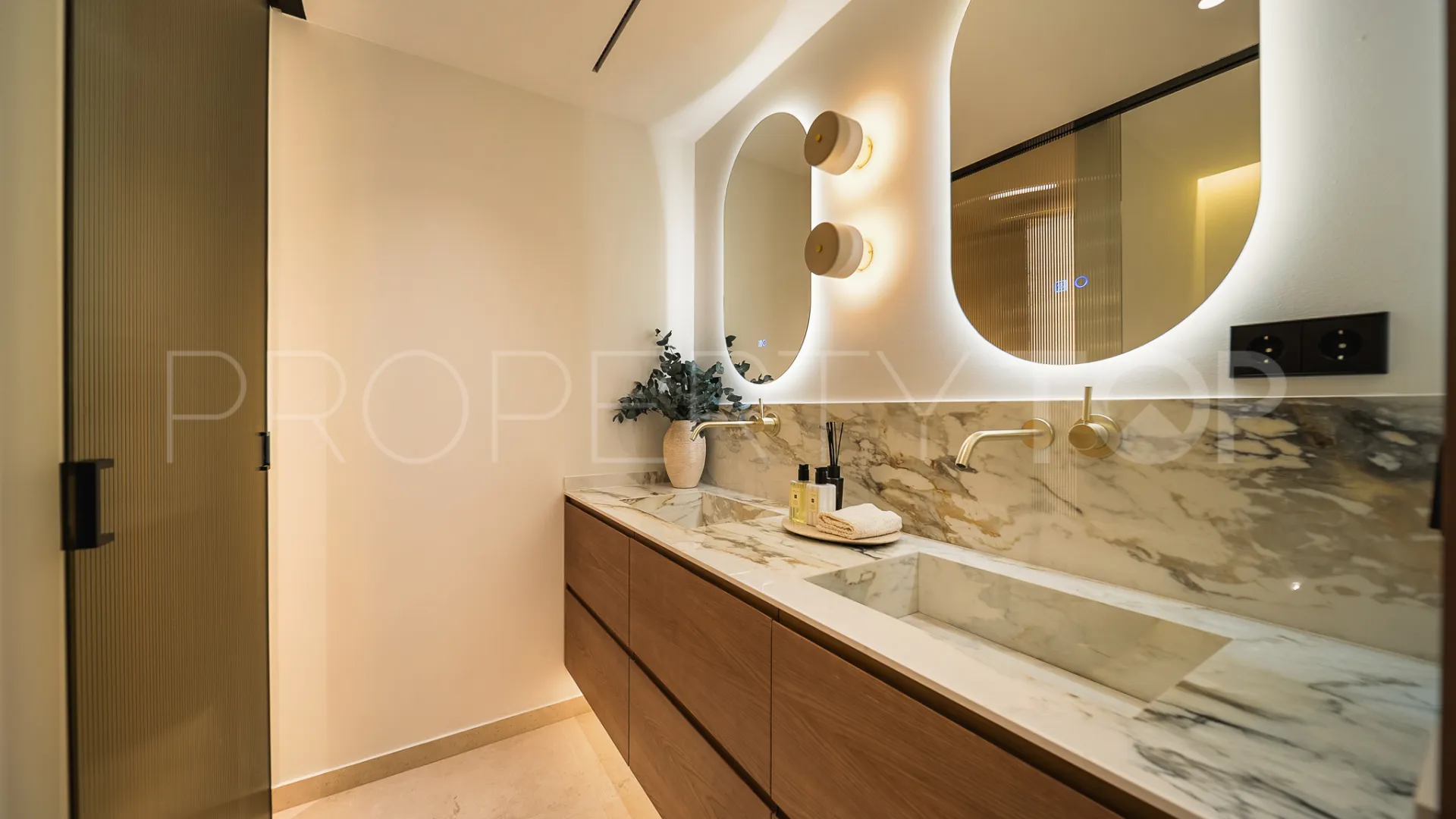 3 bedrooms Marbella Golden Mile apartment for sale