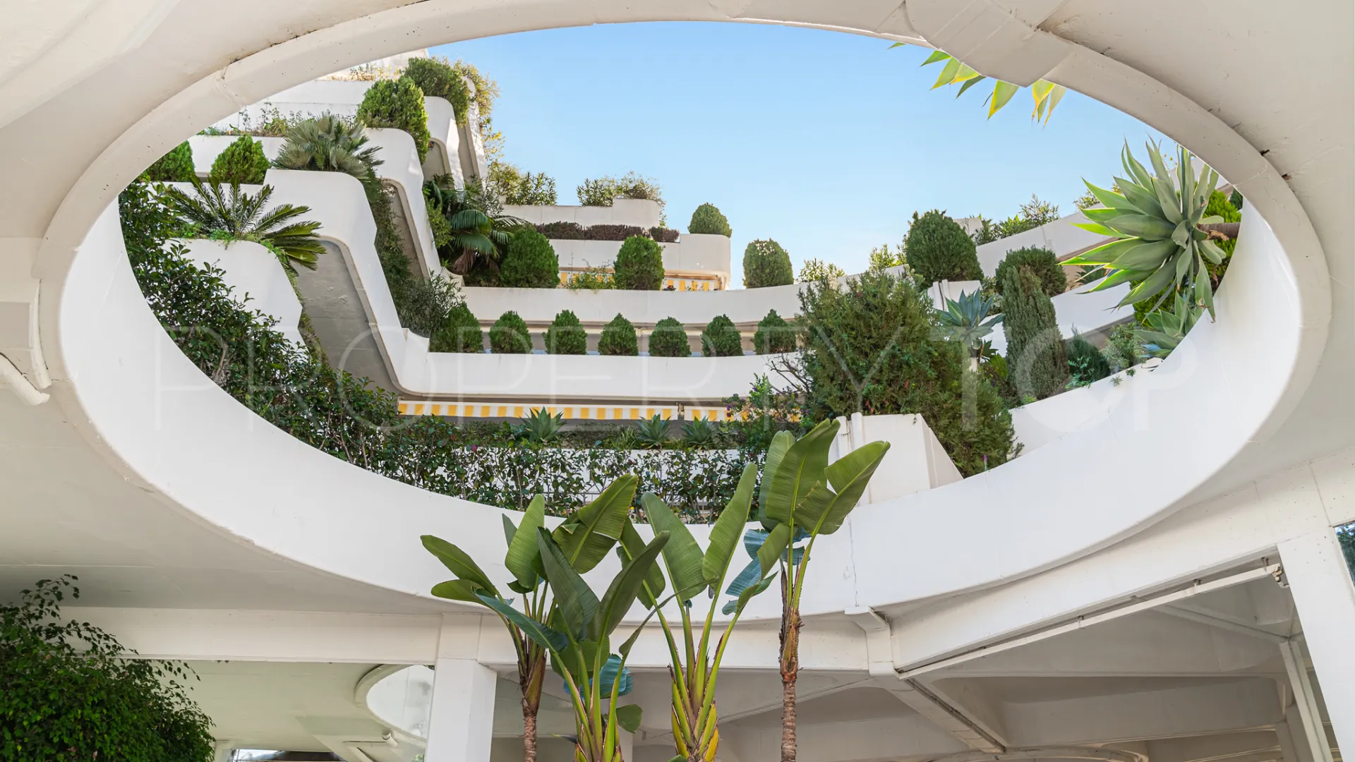 3 bedrooms Marbella Golden Mile apartment for sale