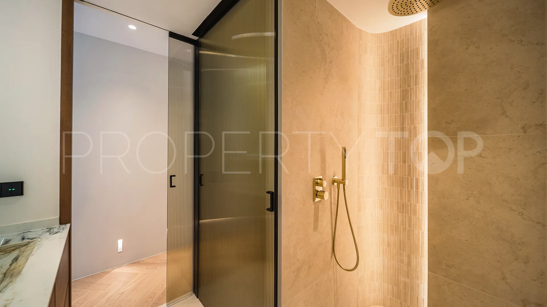 3 bedrooms Marbella Golden Mile apartment for sale