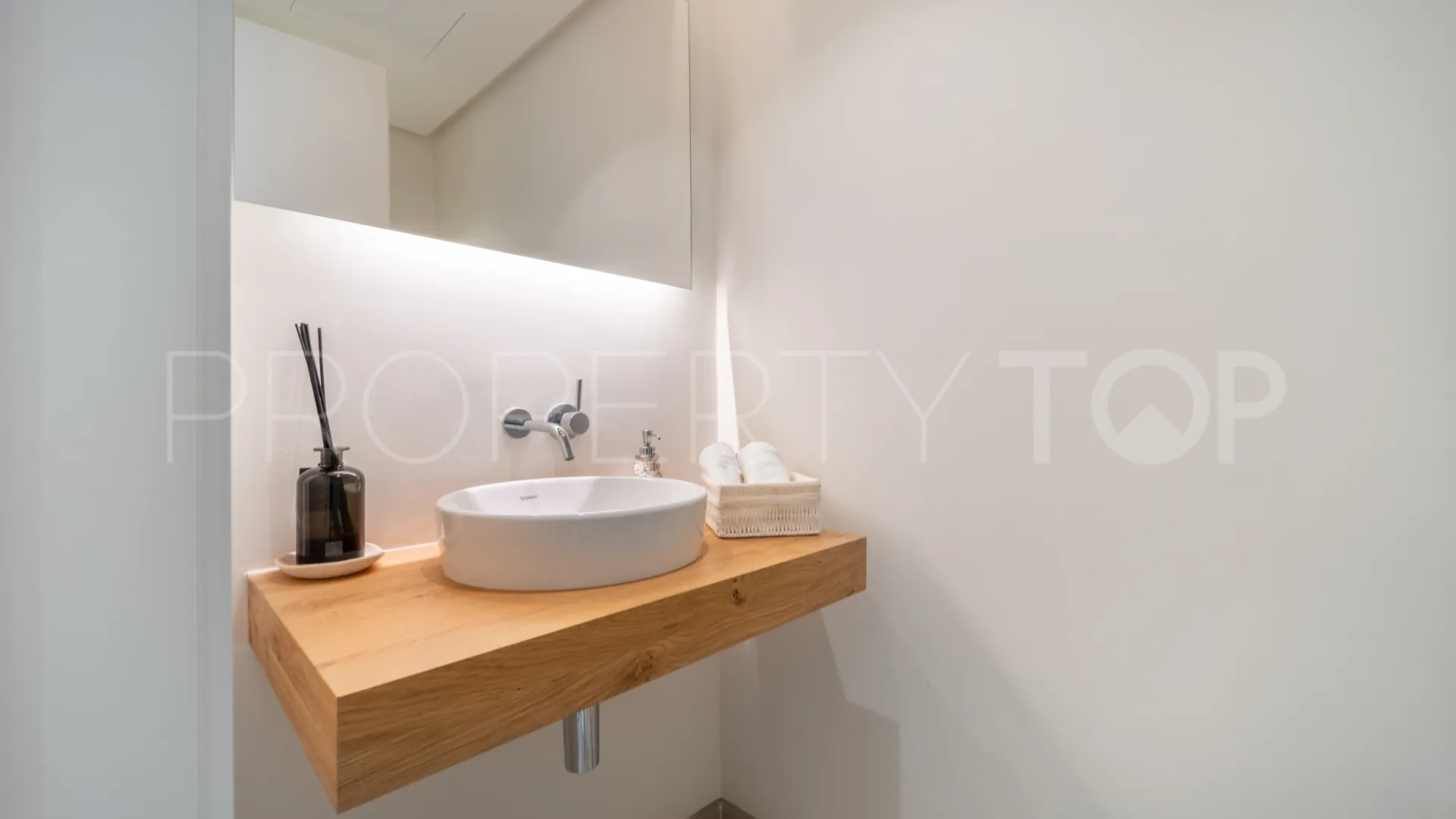 Buy 3 bedrooms apartment in Palo Alto