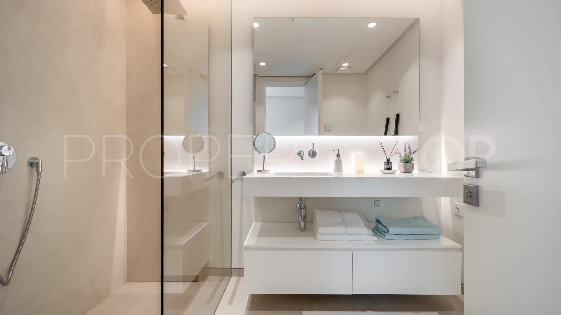 Buy 3 bedrooms apartment in Palo Alto