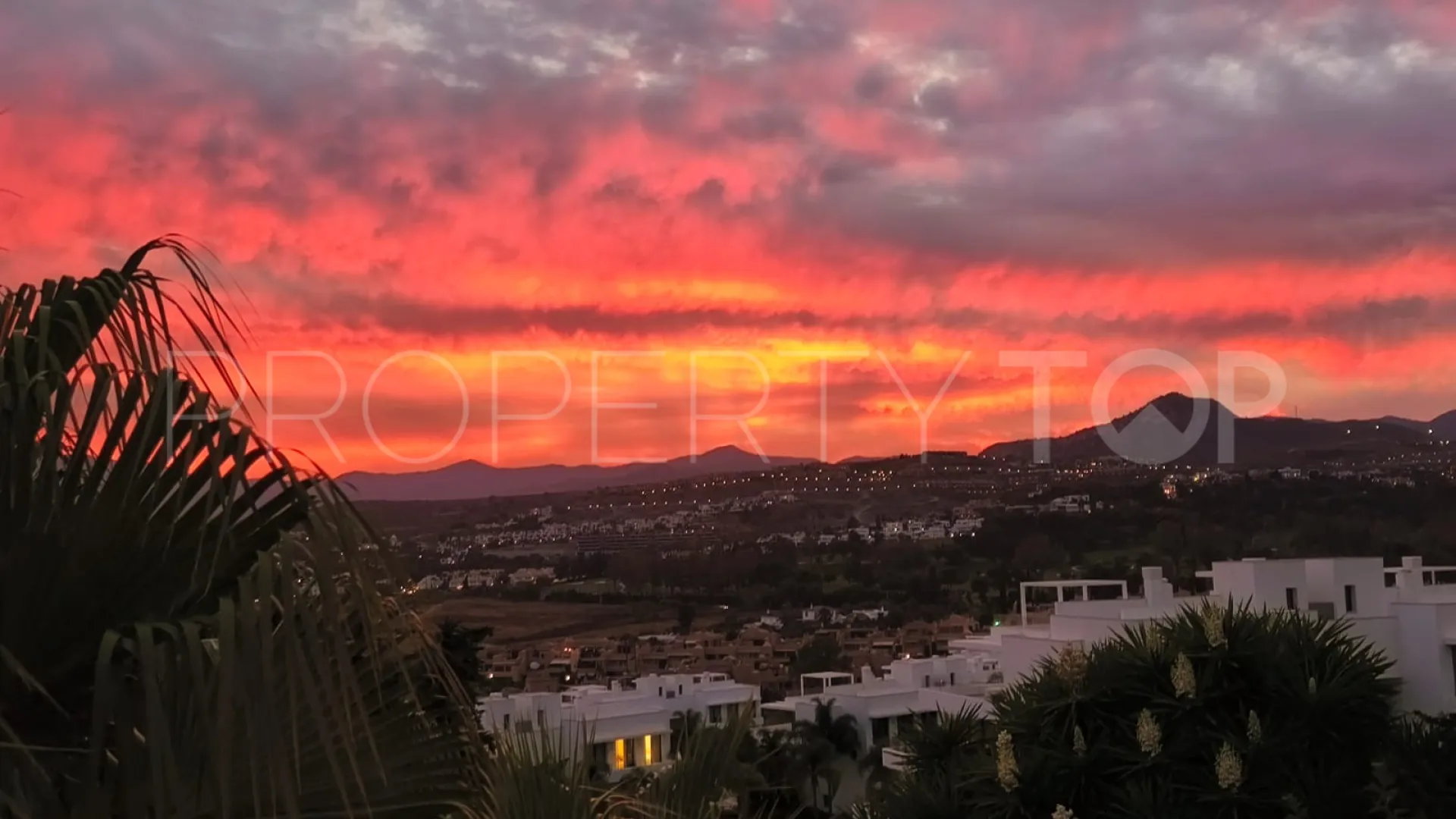 Atalaya Golf 2 bedrooms town house for sale
