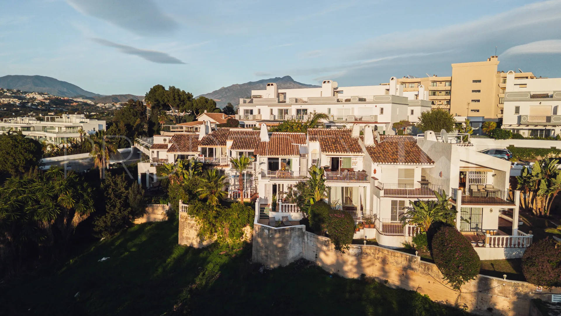 Atalaya Golf 2 bedrooms town house for sale