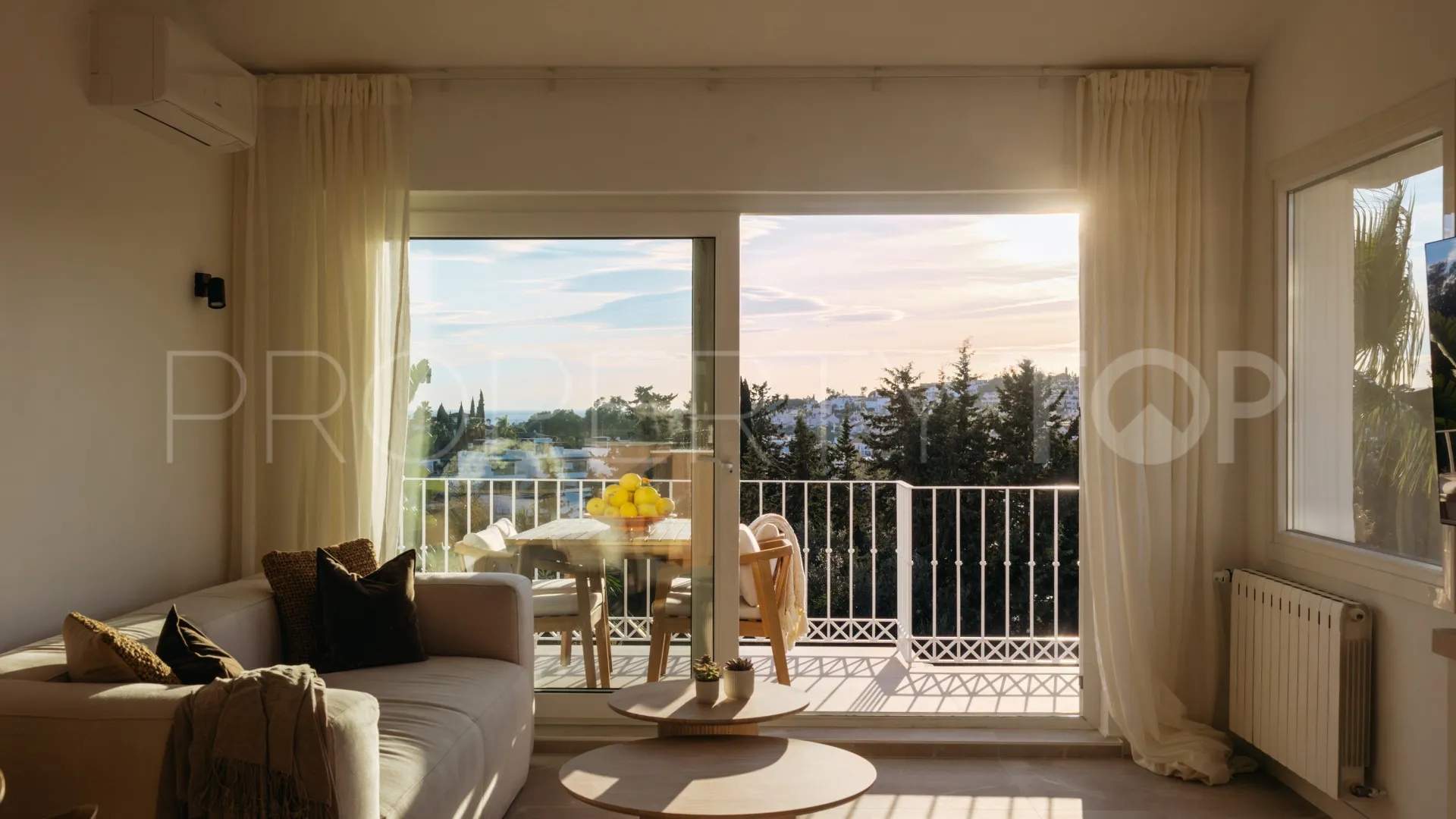Atalaya Golf 2 bedrooms town house for sale