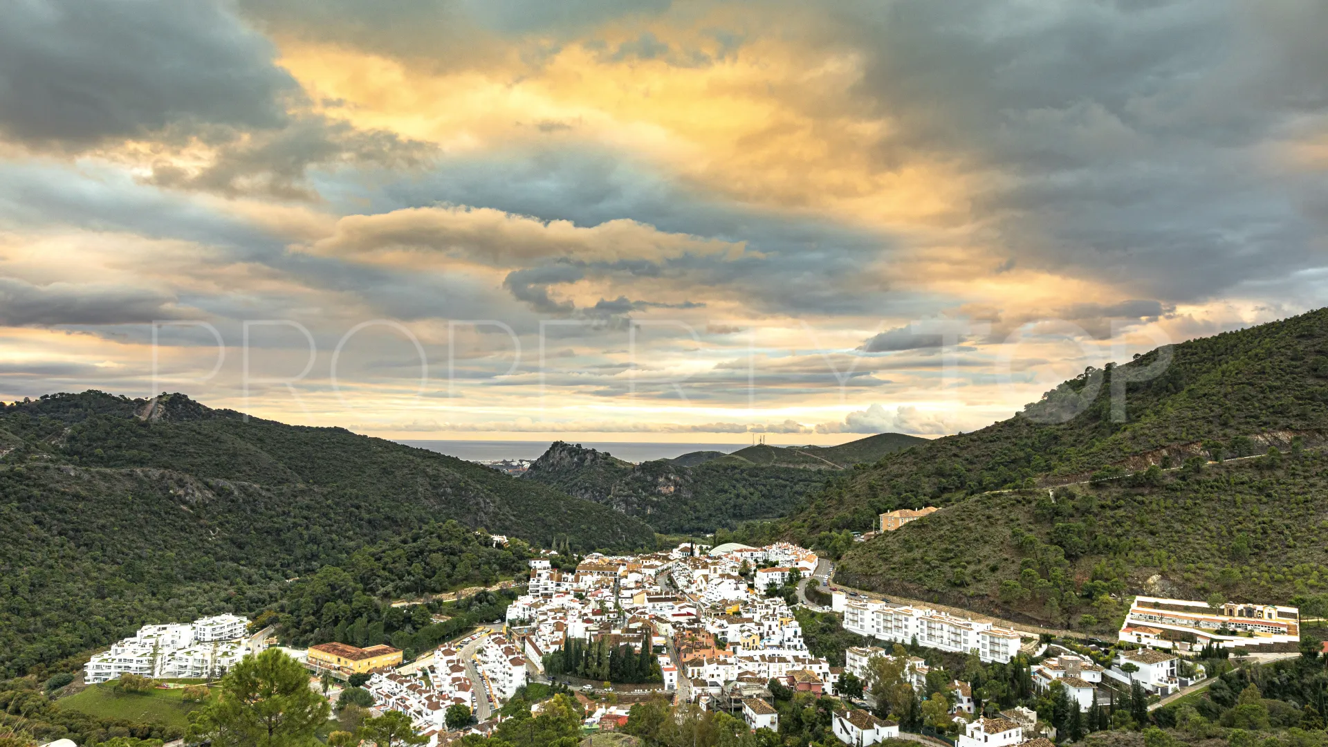 Buy apartment with 2 bedrooms in Los Jaralillos