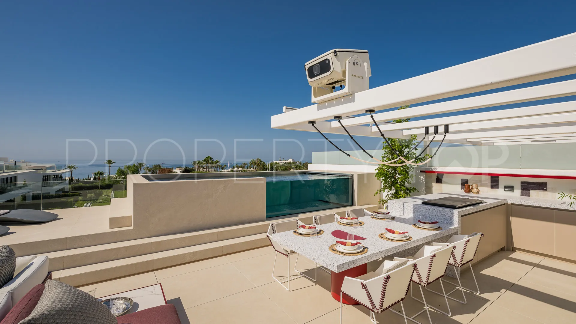 Adosado con 4 dormitorios en venta en Marbella Golden Mile