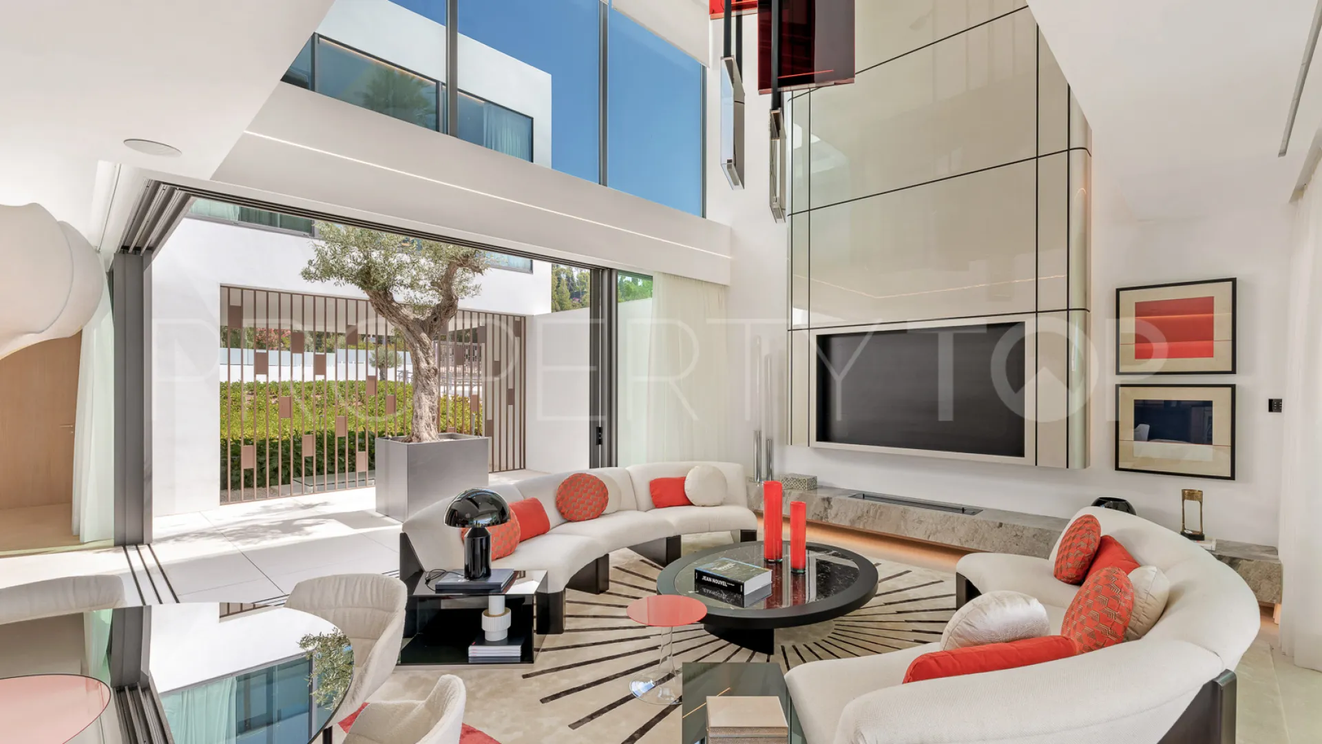 Adosado con 4 dormitorios en venta en Marbella Golden Mile