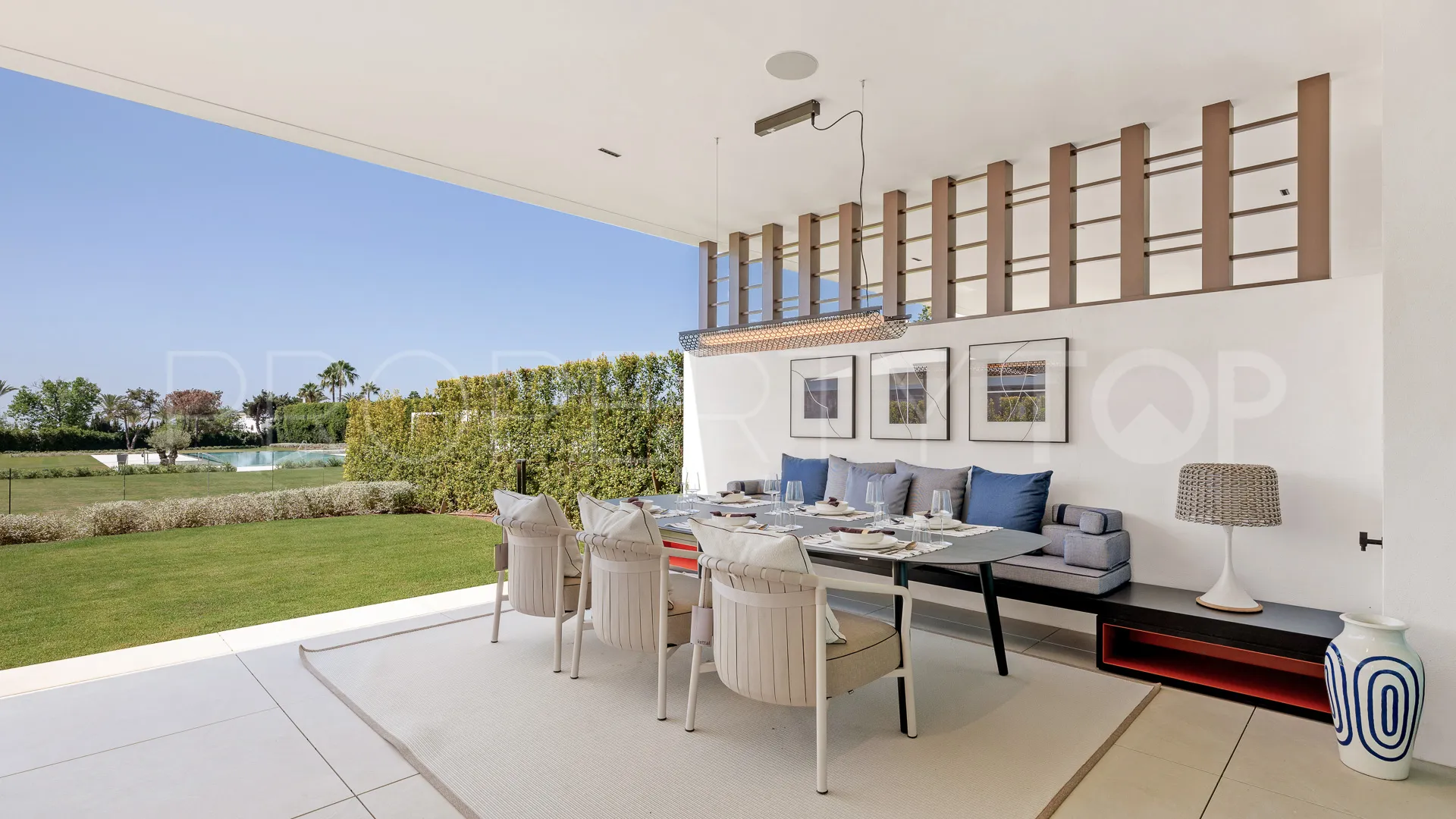Adosado con 4 dormitorios en venta en Marbella Golden Mile