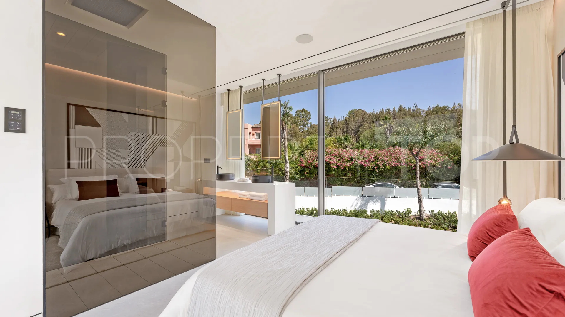 Adosado con 4 dormitorios en venta en Marbella Golden Mile