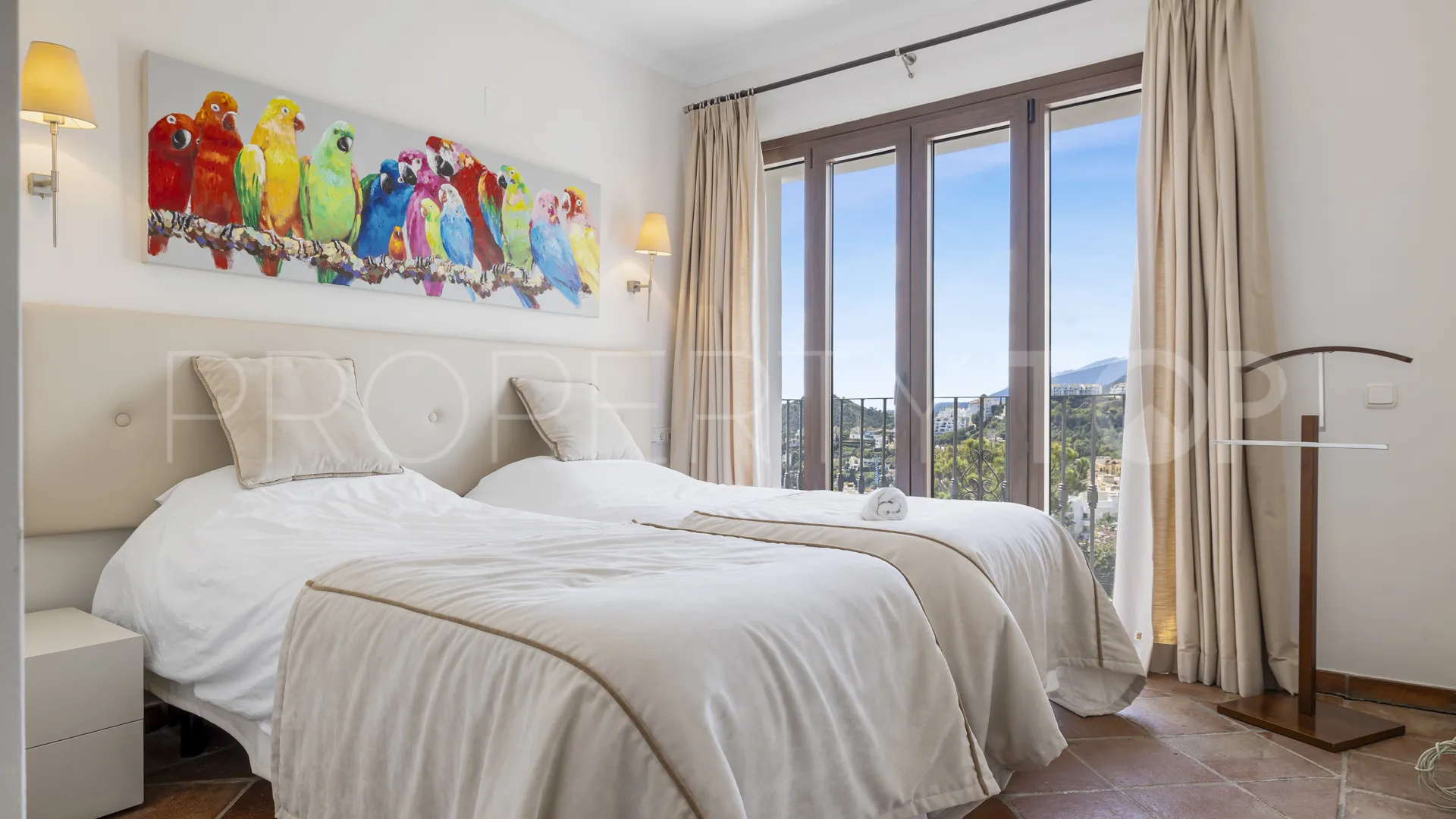 For sale La Heredia town house