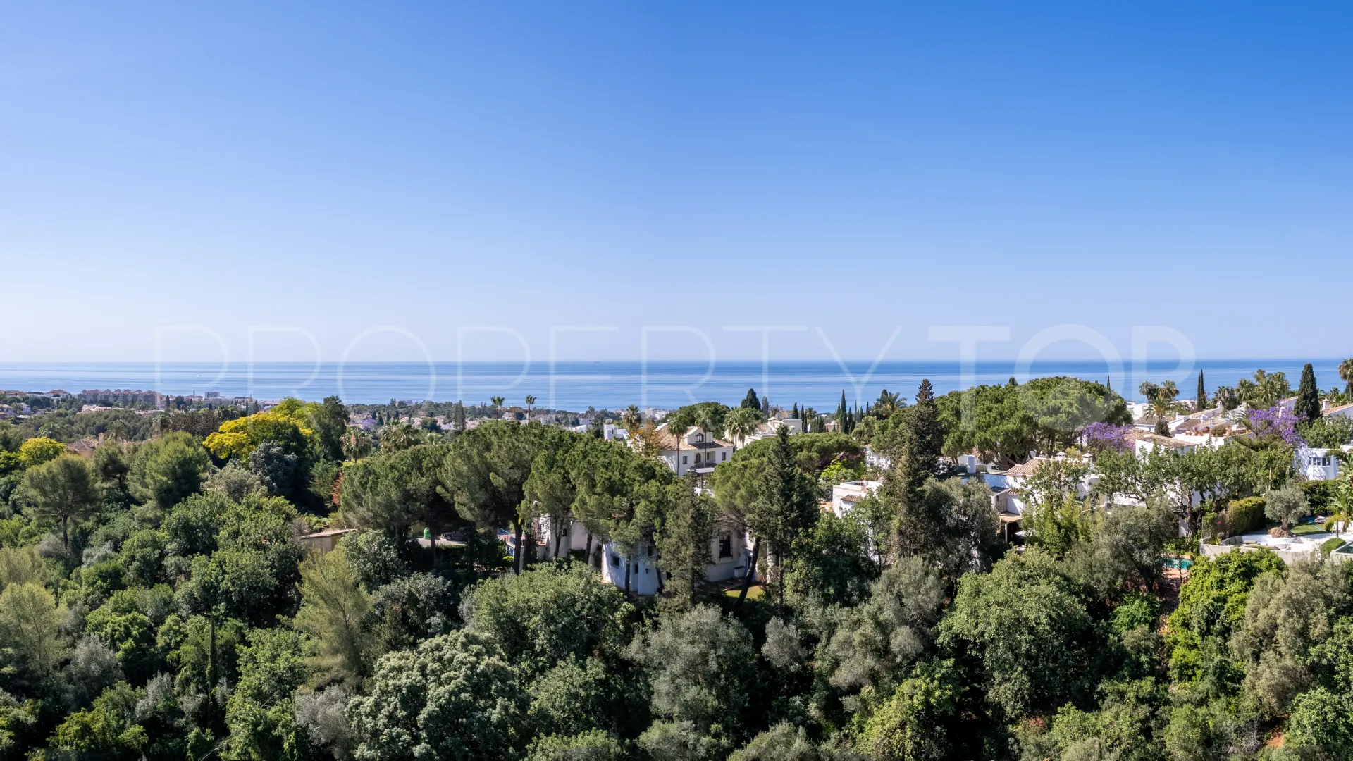 Se vende chalet de 5 dormitorios en Marbella Golden Mile