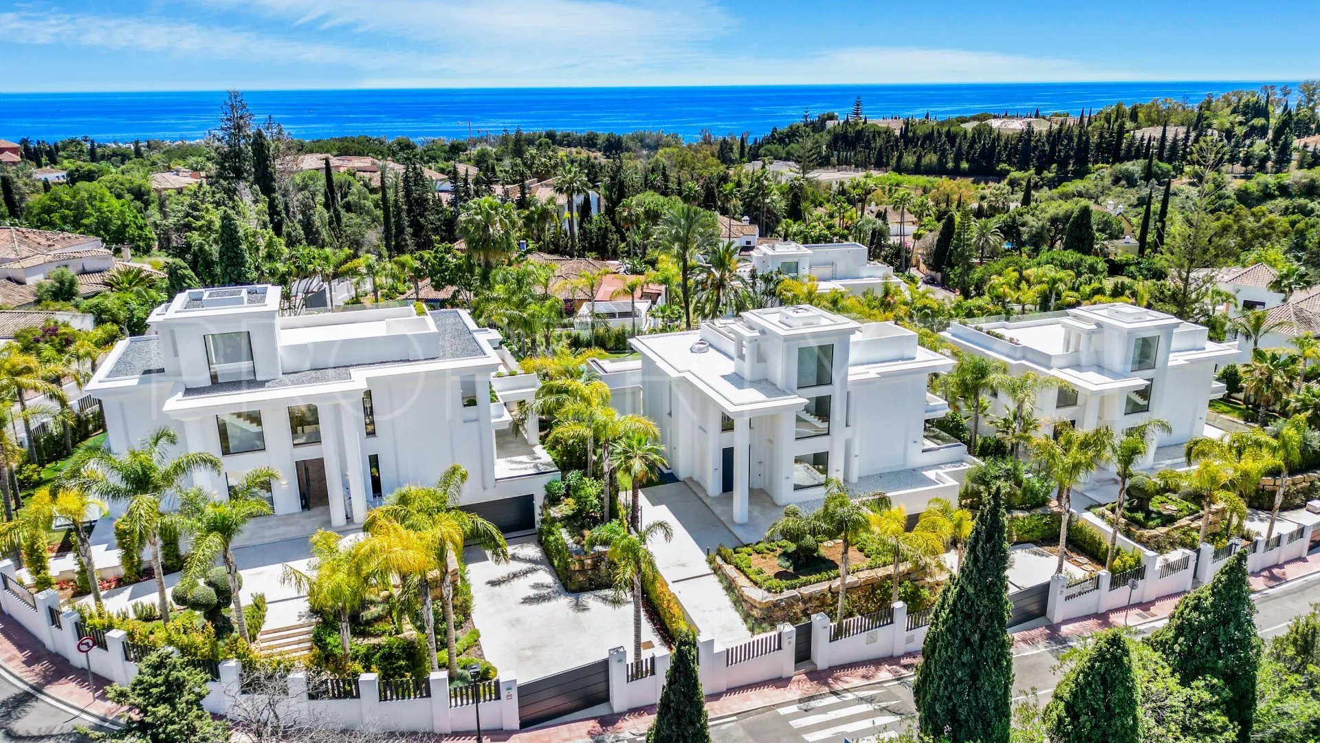 Chalet a la venta en Las Lomas del Marbella Club de 5 dormitorios