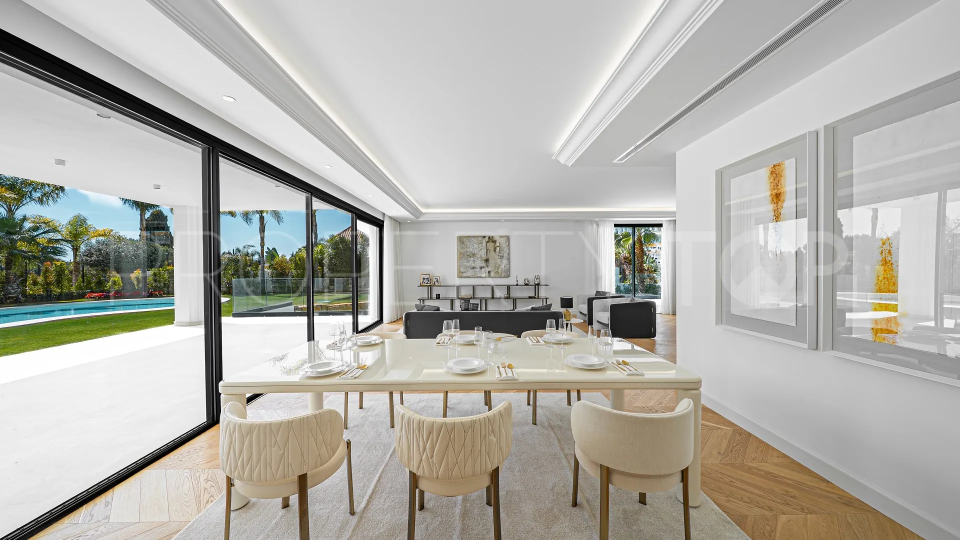 Chalet a la venta en Las Lomas del Marbella Club de 5 dormitorios