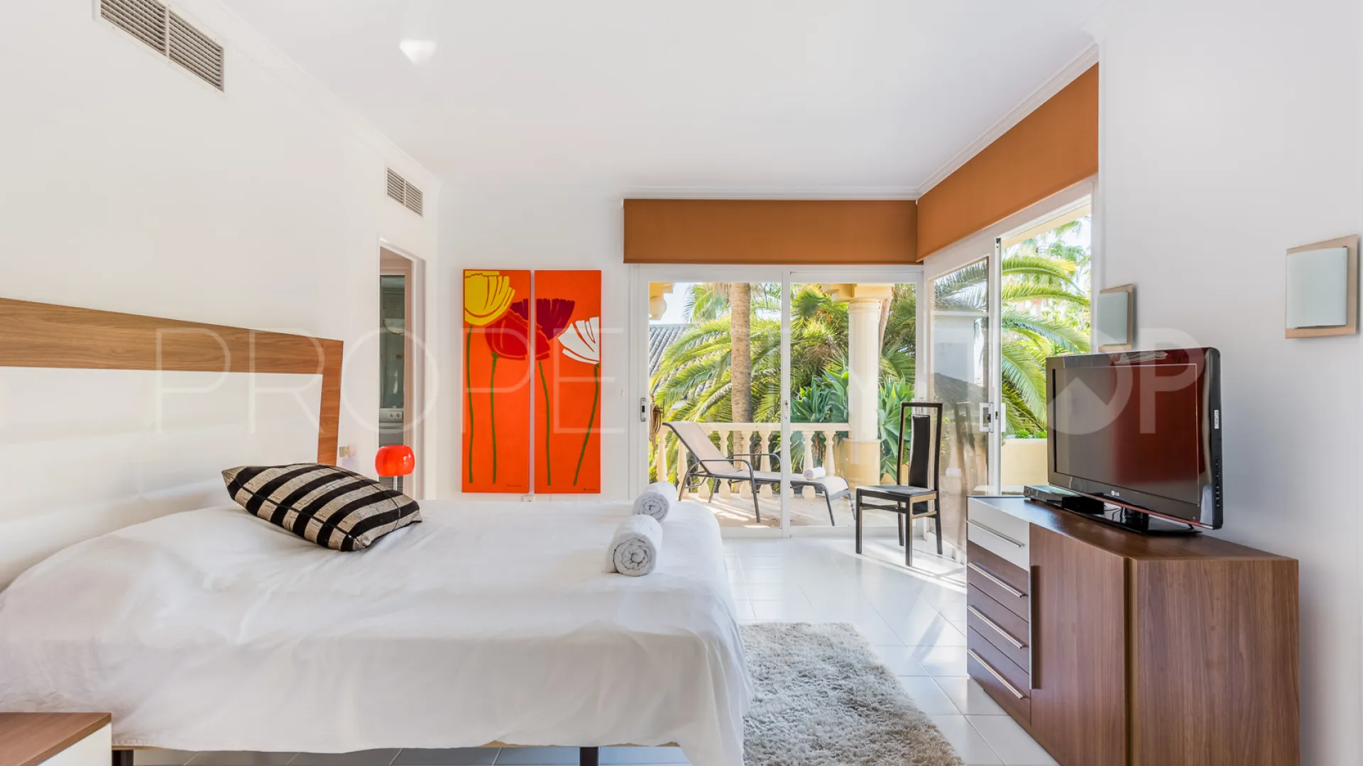 For sale villa in Bahia de Marbella