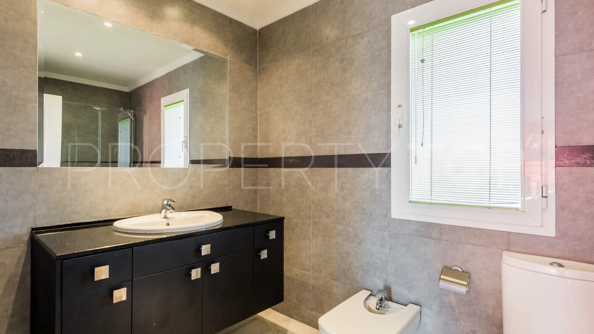 For sale villa in Bahia de Marbella
