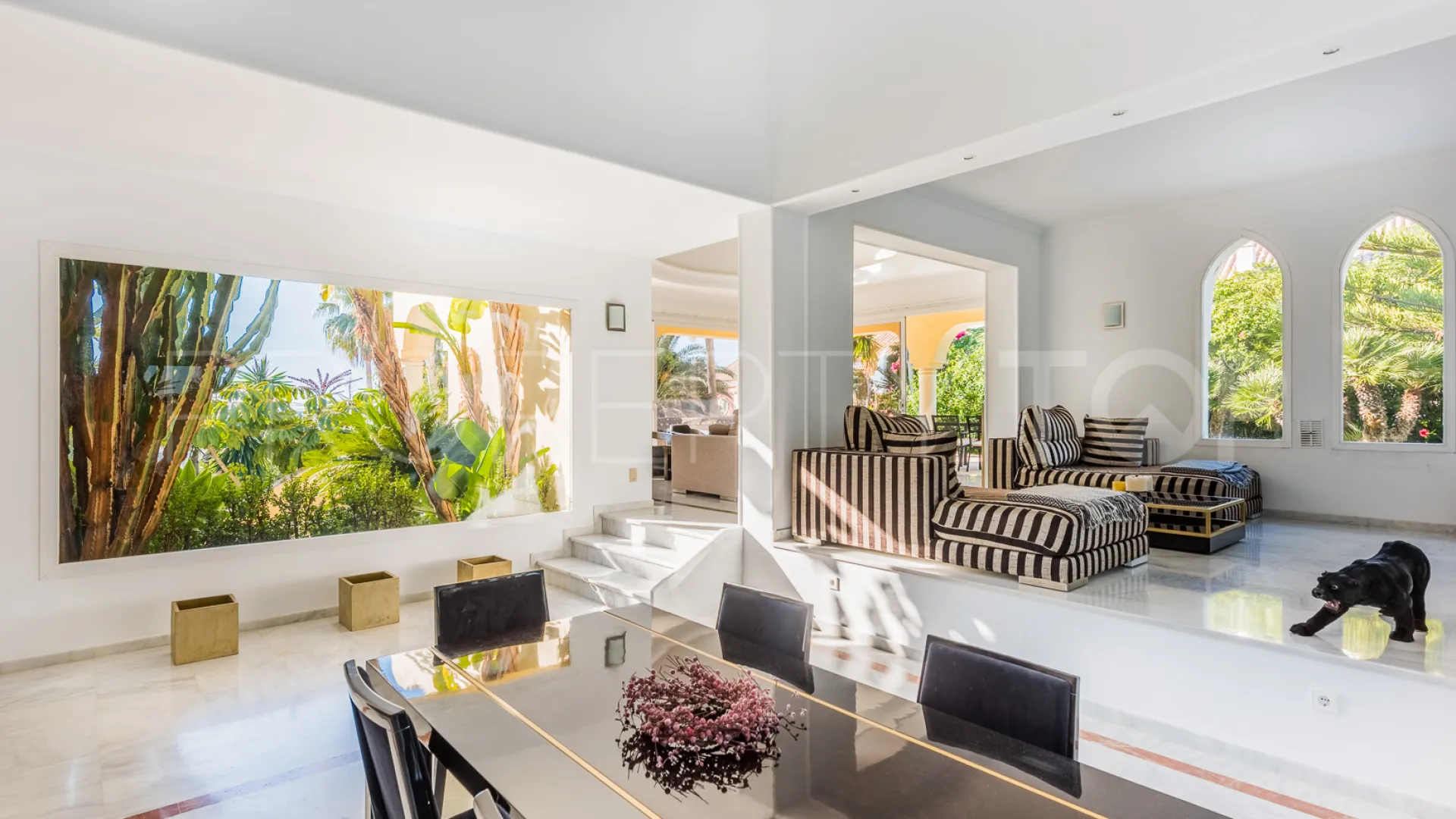 For sale villa in Bahia de Marbella
