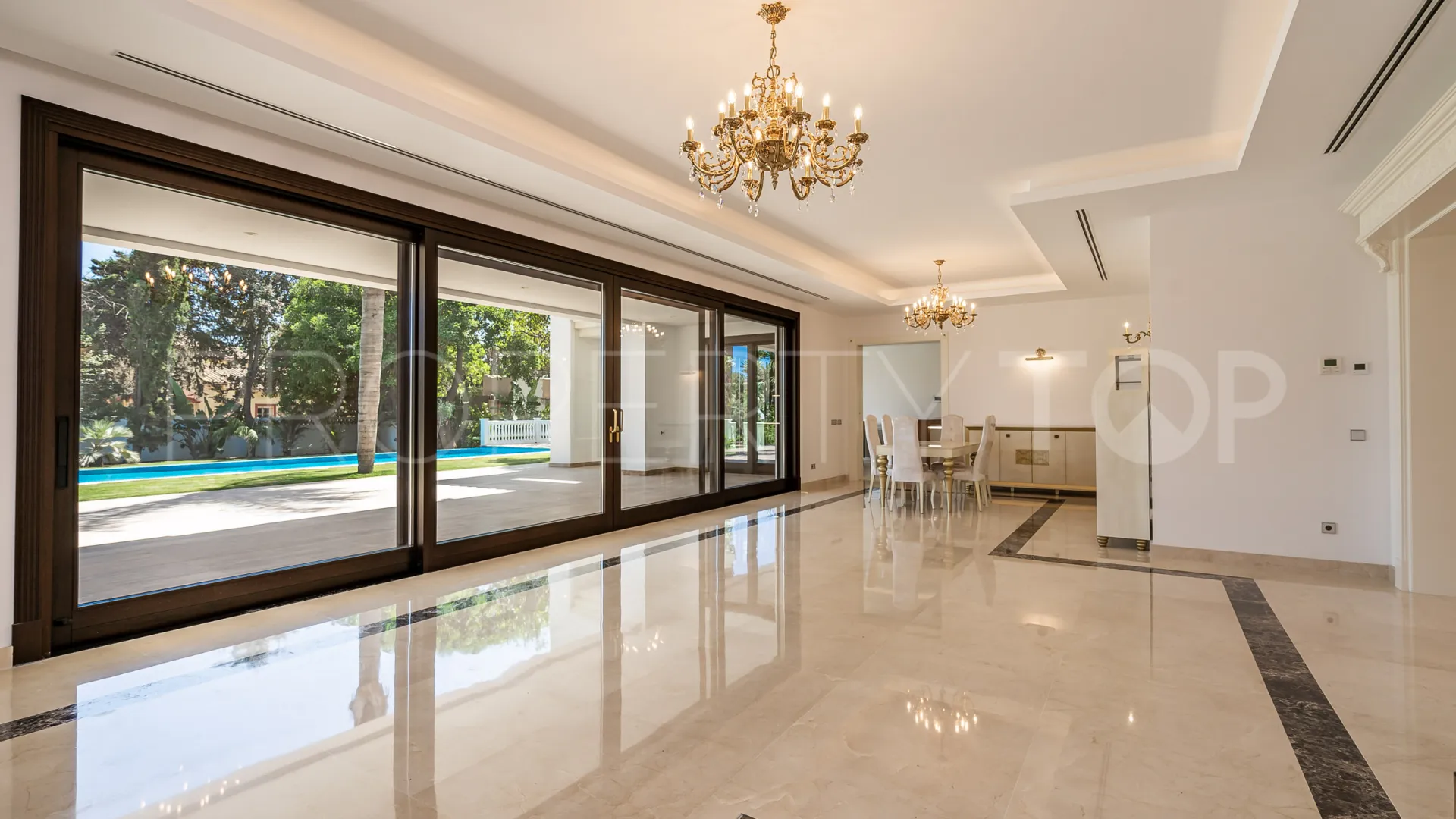 Villa for sale in Casasola