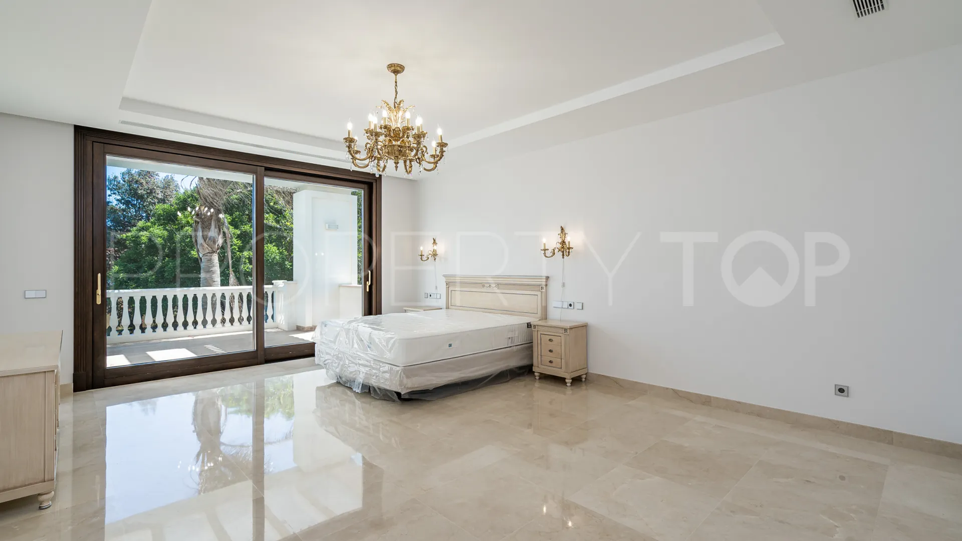 Villa for sale in Casasola