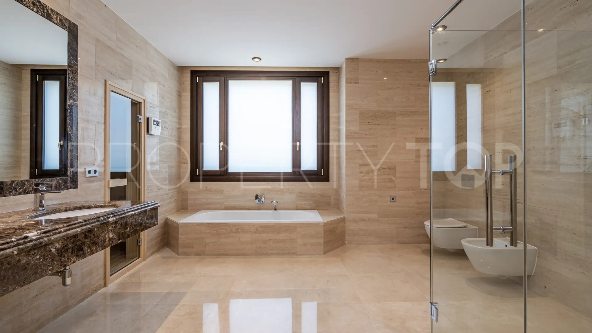 Villa for sale in Casasola
