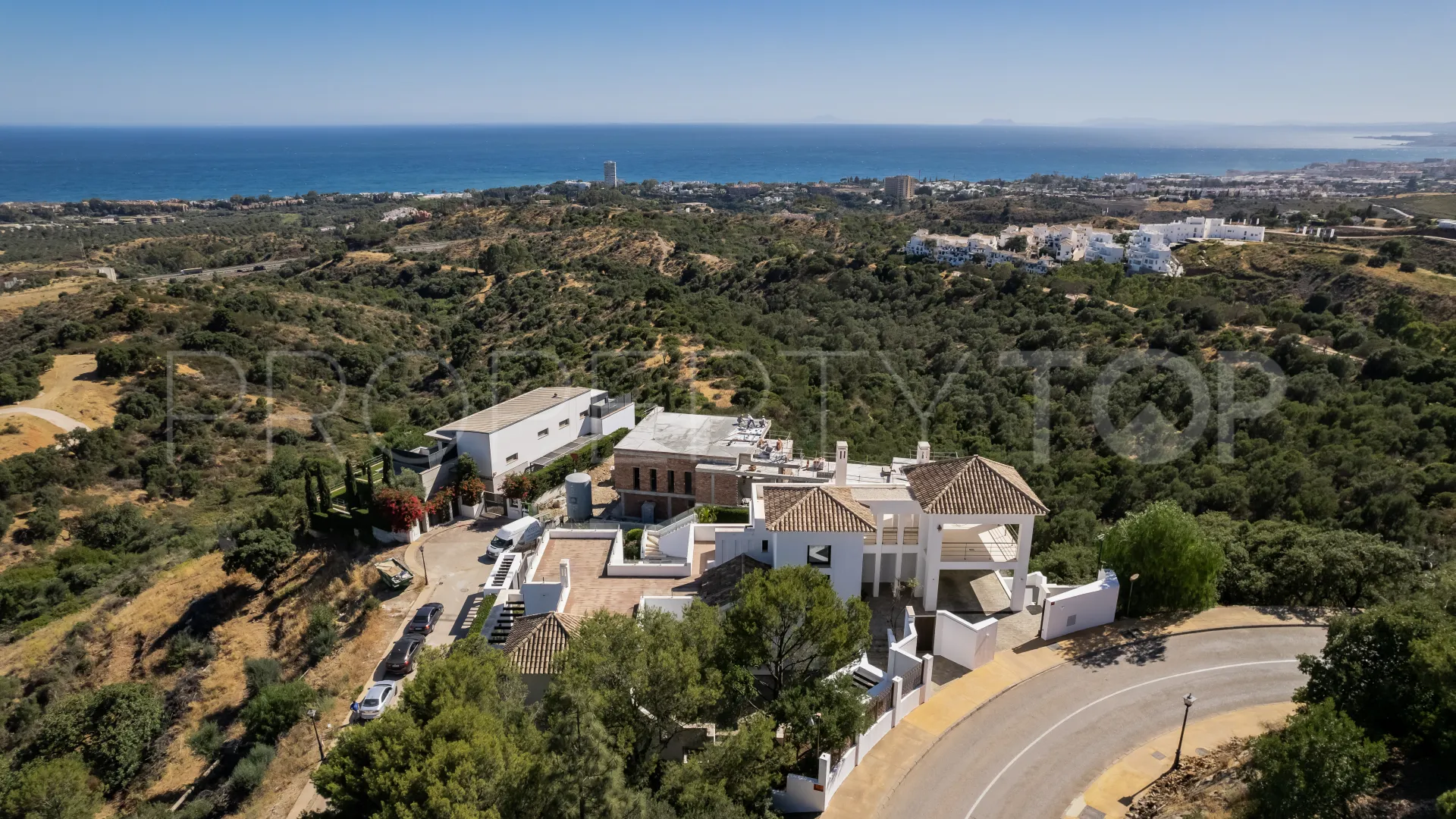 Villa with 5 bedrooms for sale in Los Altos de los Monteros