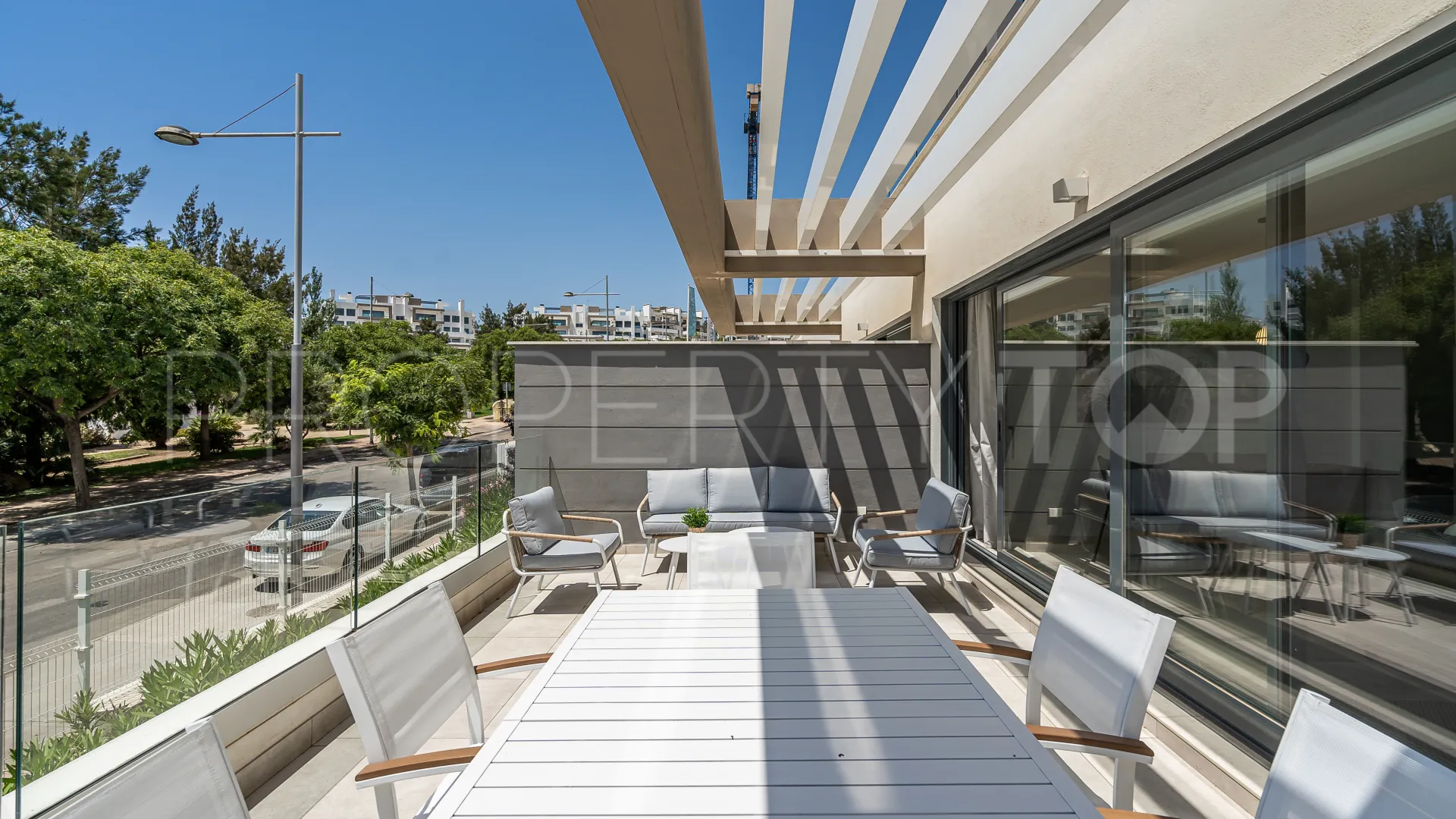 Se vende apartamento en Las Mesas de 2 dormitorios