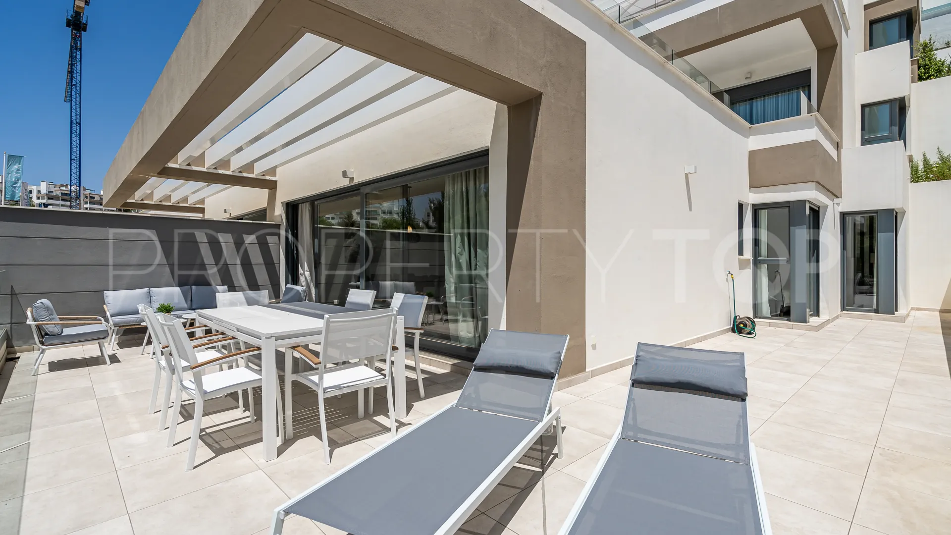 Se vende apartamento en Las Mesas de 2 dormitorios