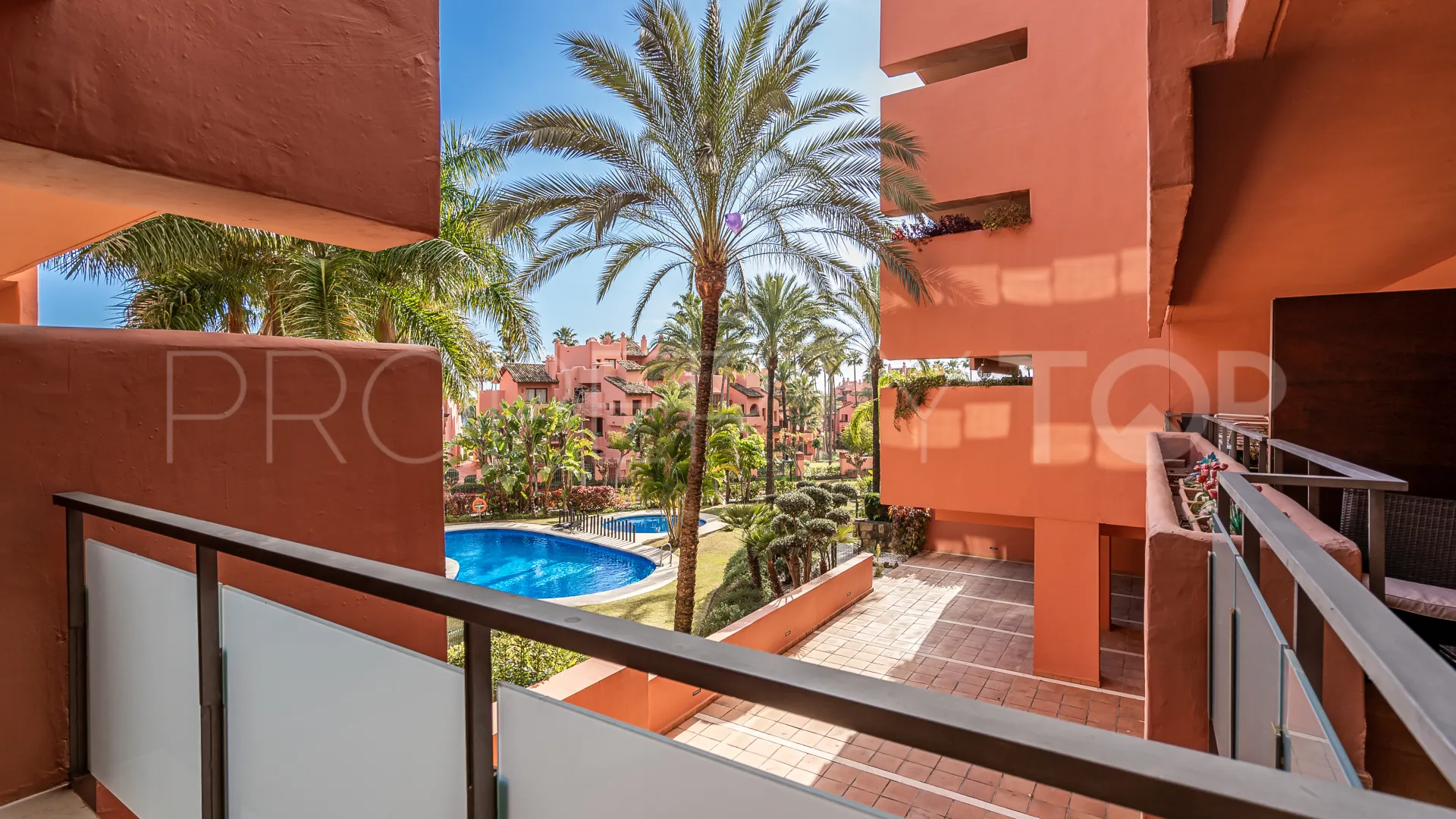 Apartment for sale in Las Salinas