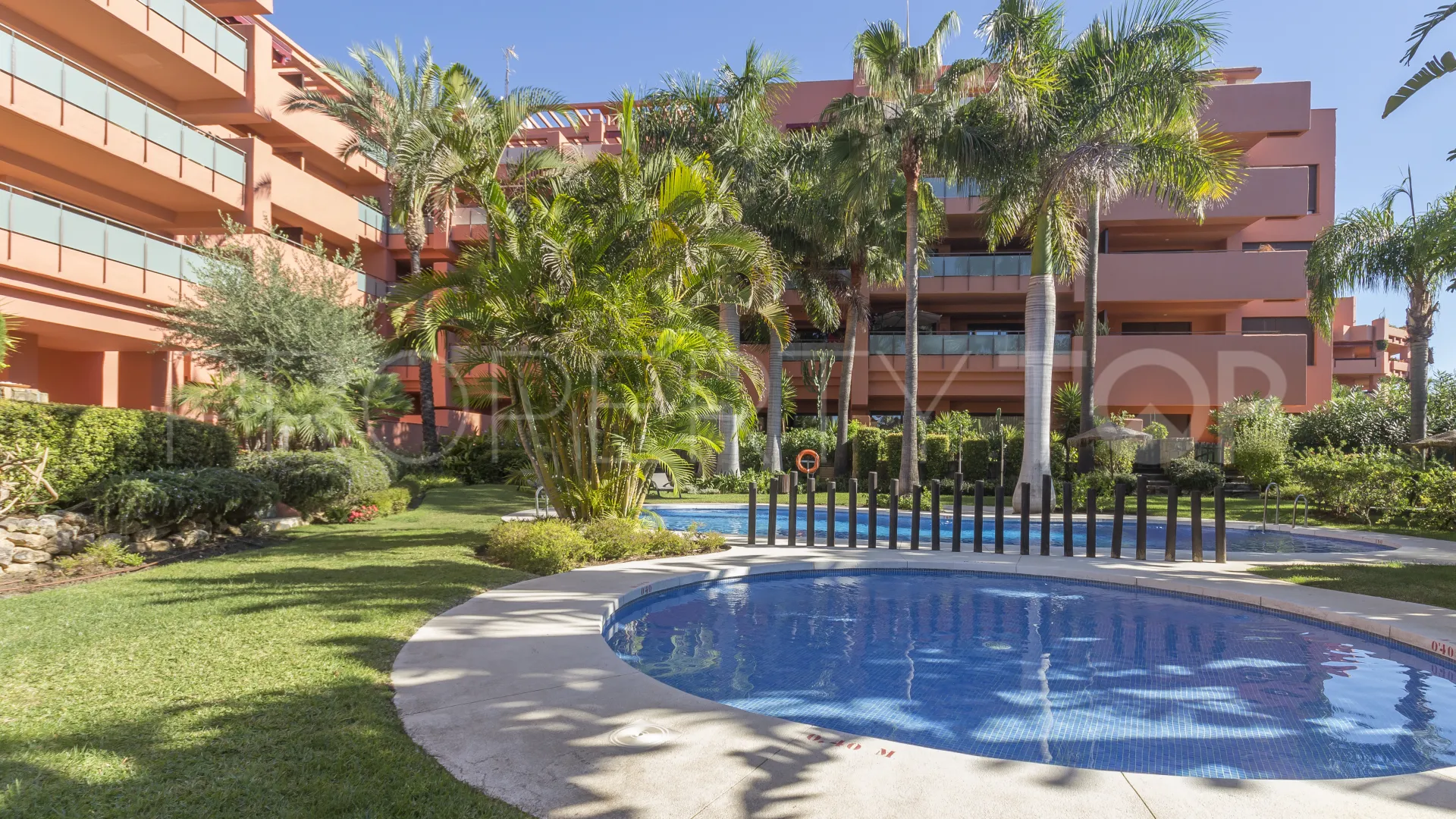 Apartamento a la venta de 3 dormitorios en Las Salinas