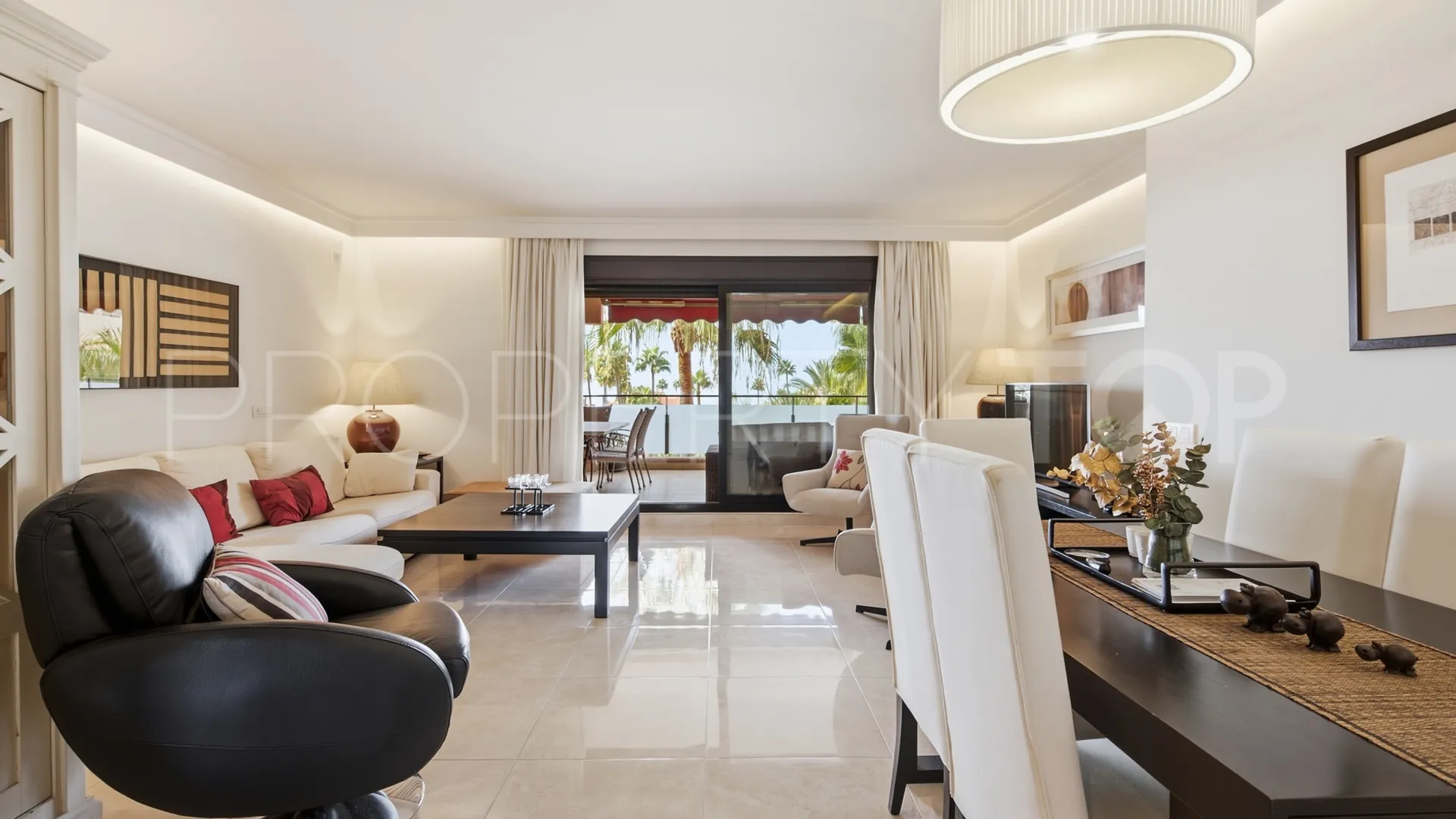 Apartamento a la venta de 3 dormitorios en Las Salinas