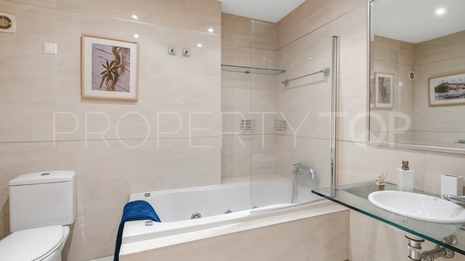Apartamento planta baja a la venta en Las Nayades