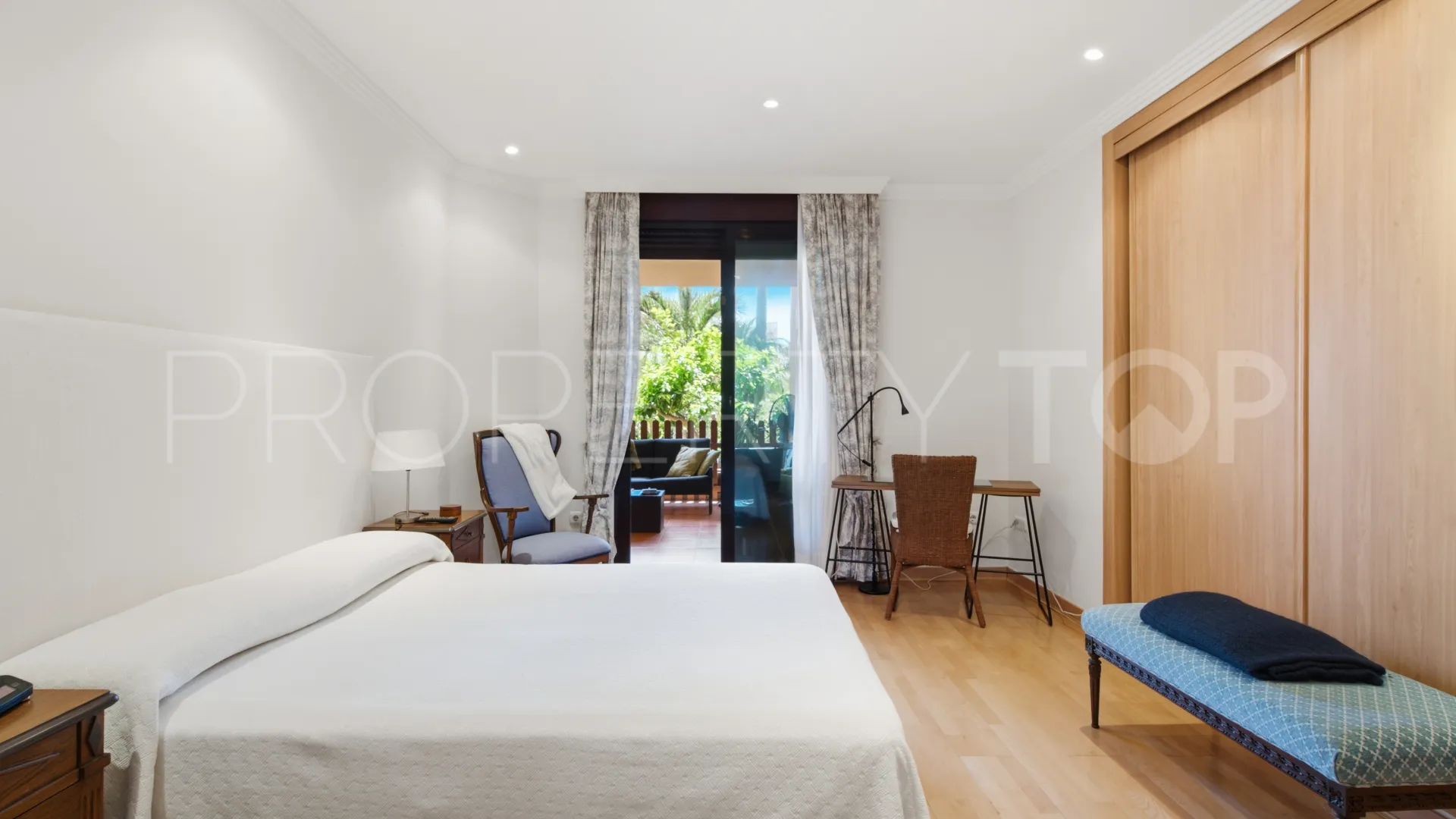 Apartamento planta baja a la venta en Las Nayades
