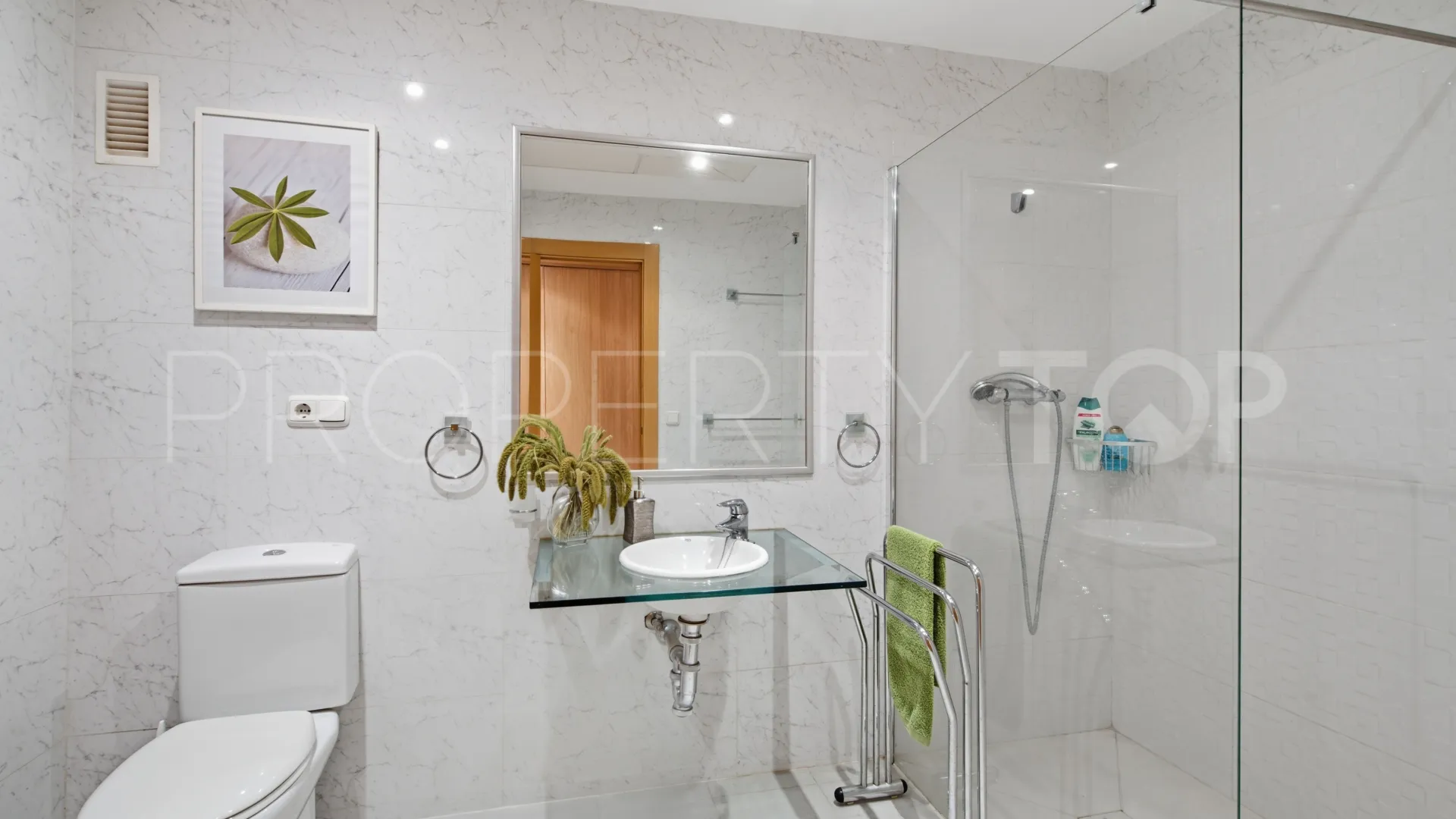 Apartamento planta baja a la venta en Las Nayades