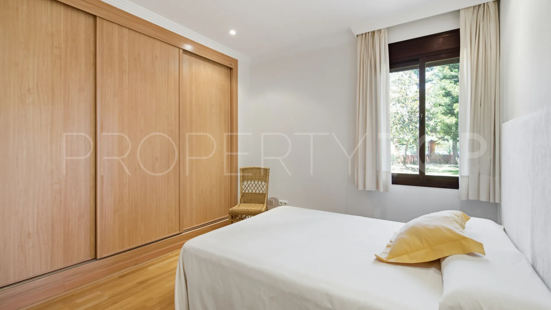 Apartamento planta baja a la venta en Las Nayades