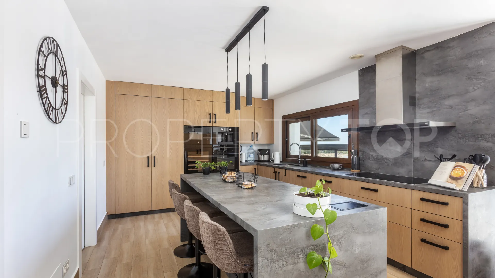 Villa en venta en Atalaya de 6 dormitorios