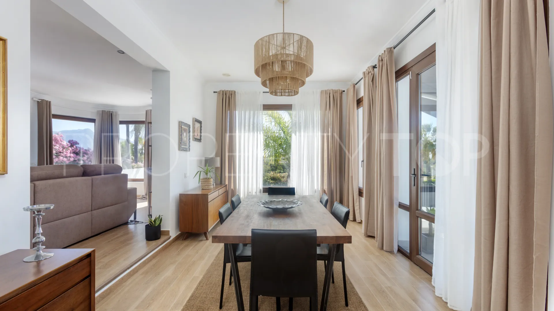 Villa en venta en Atalaya de 6 dormitorios