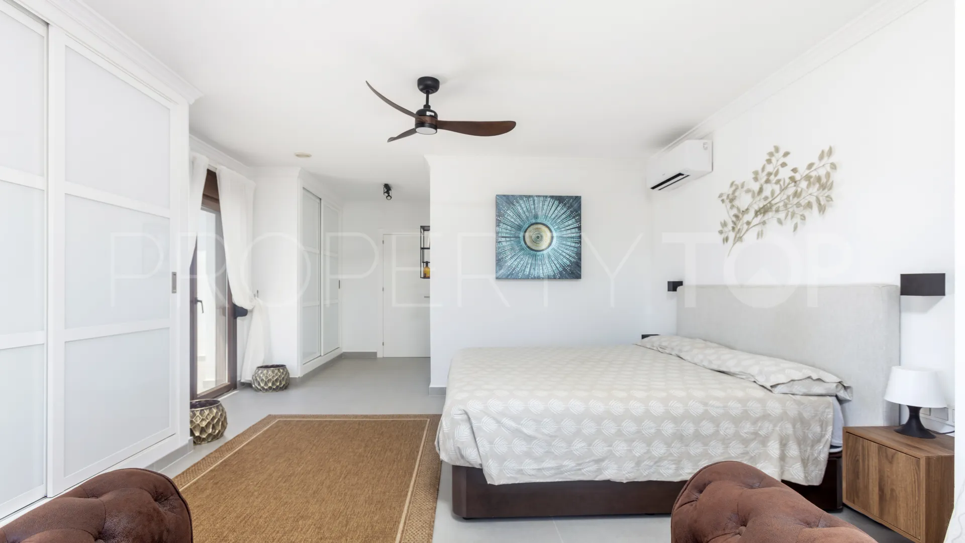 Villa en venta en Atalaya de 6 dormitorios