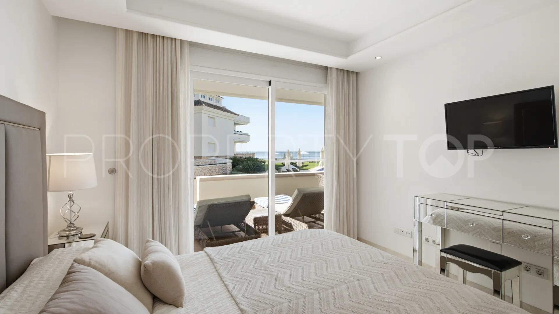 Ground floor apartment for sale in Guadalmansa Playa
