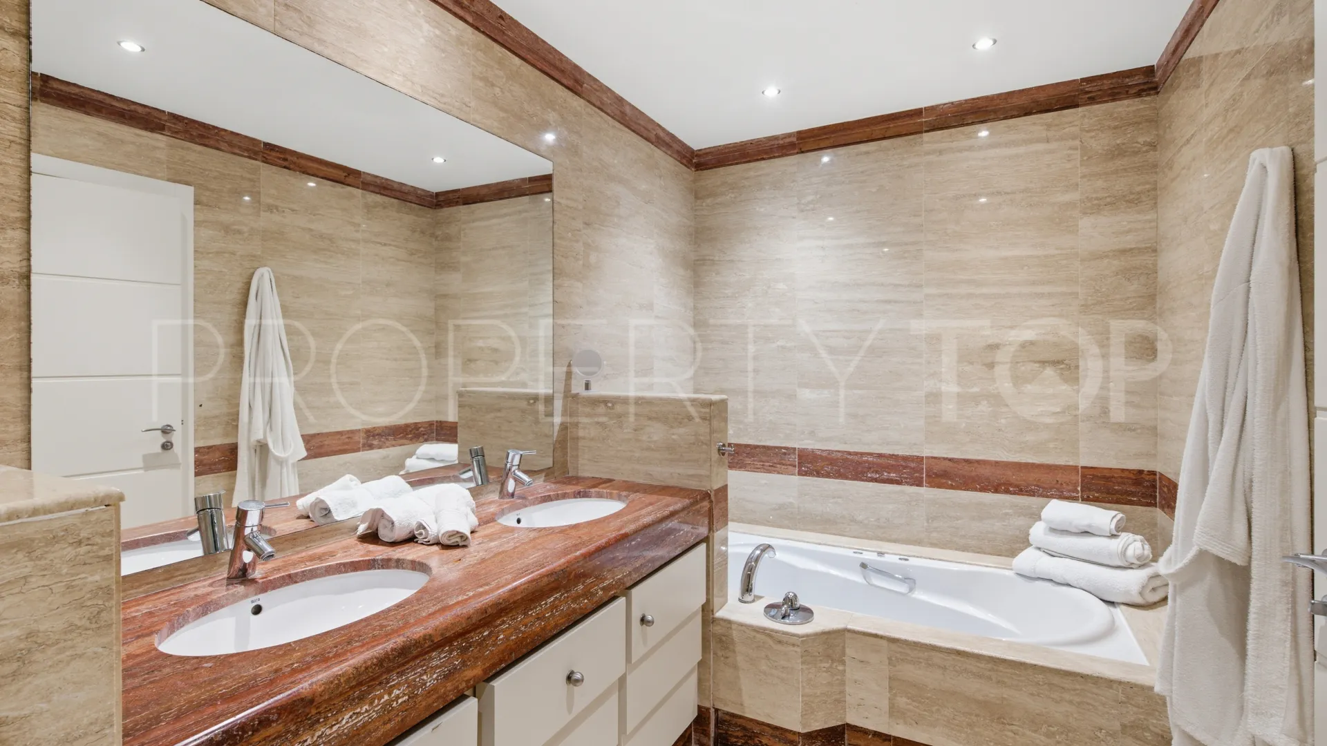 Ground floor apartment for sale in Guadalmansa Playa