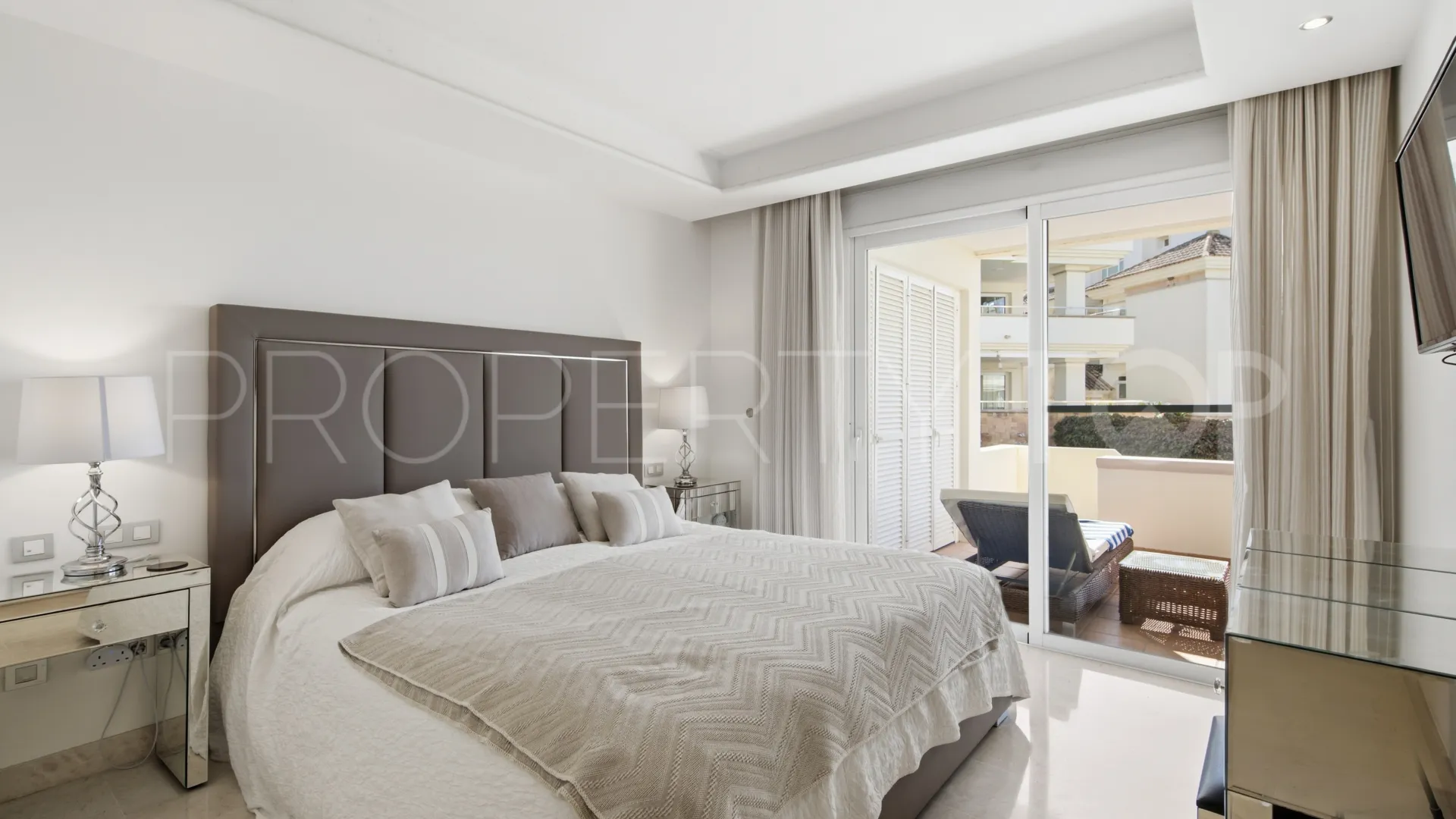 Ground floor apartment for sale in Guadalmansa Playa