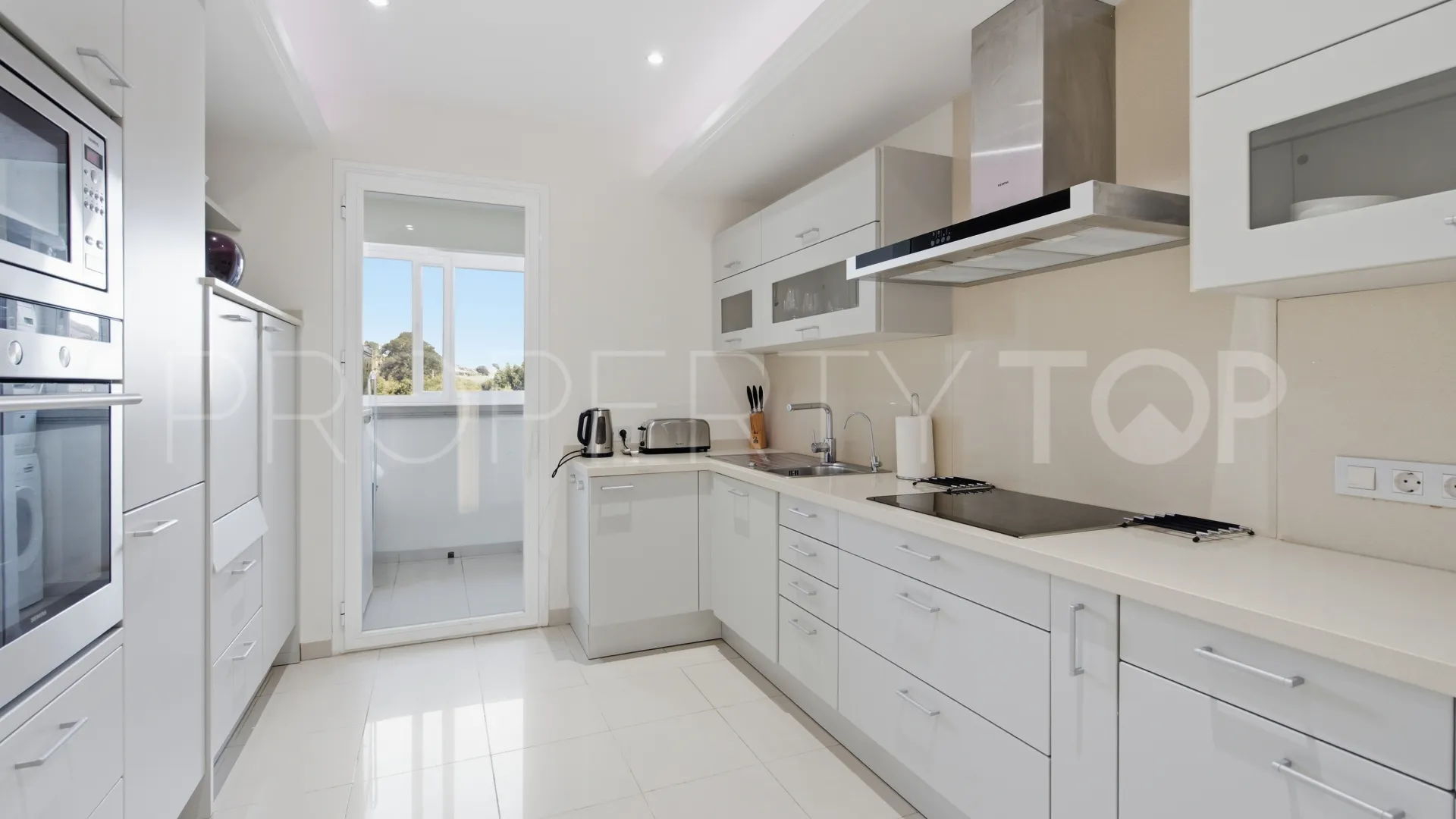 Ground floor apartment for sale in Guadalmansa Playa