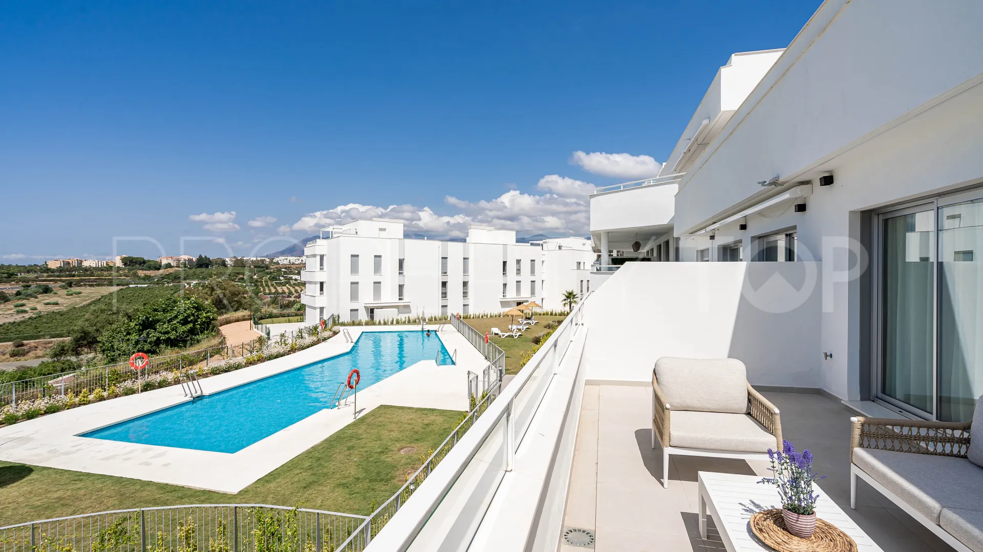 For sale penthouse in Cancelada