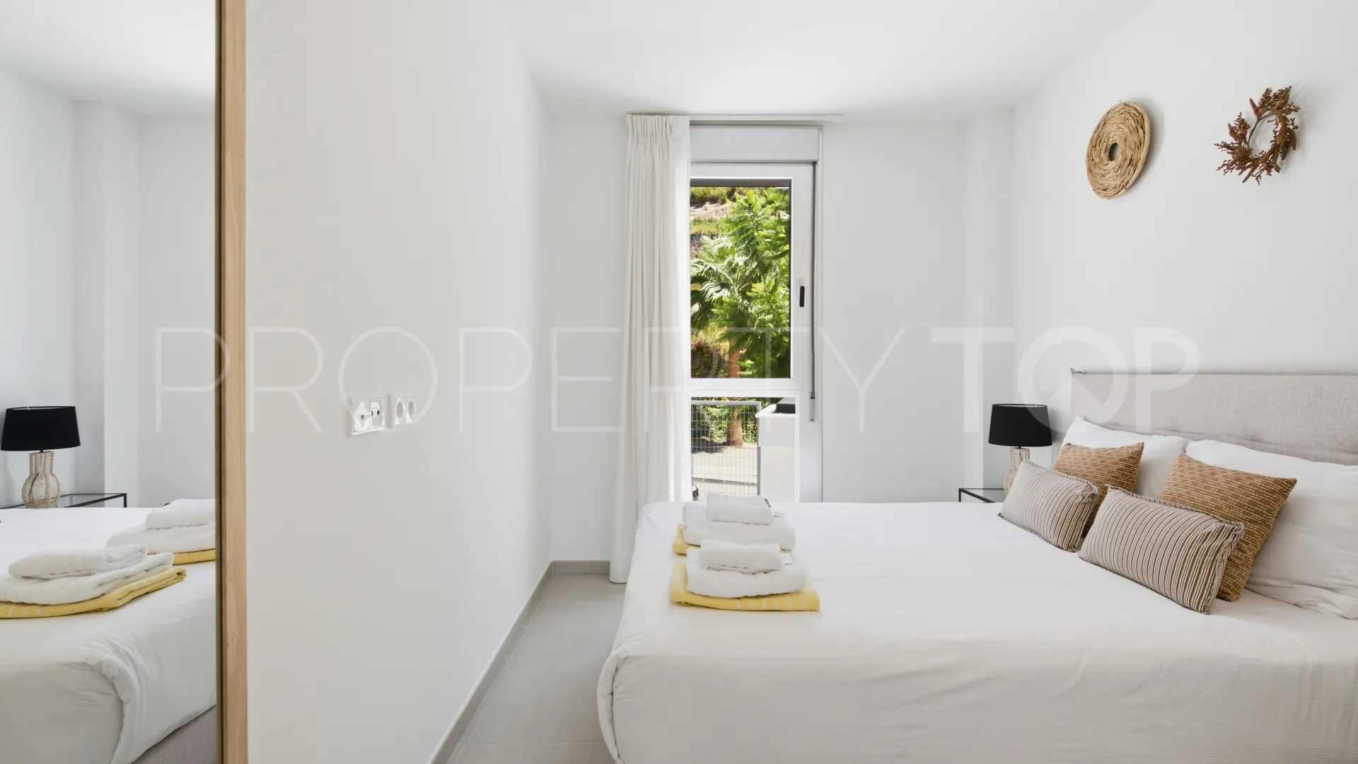 For sale penthouse in Cancelada