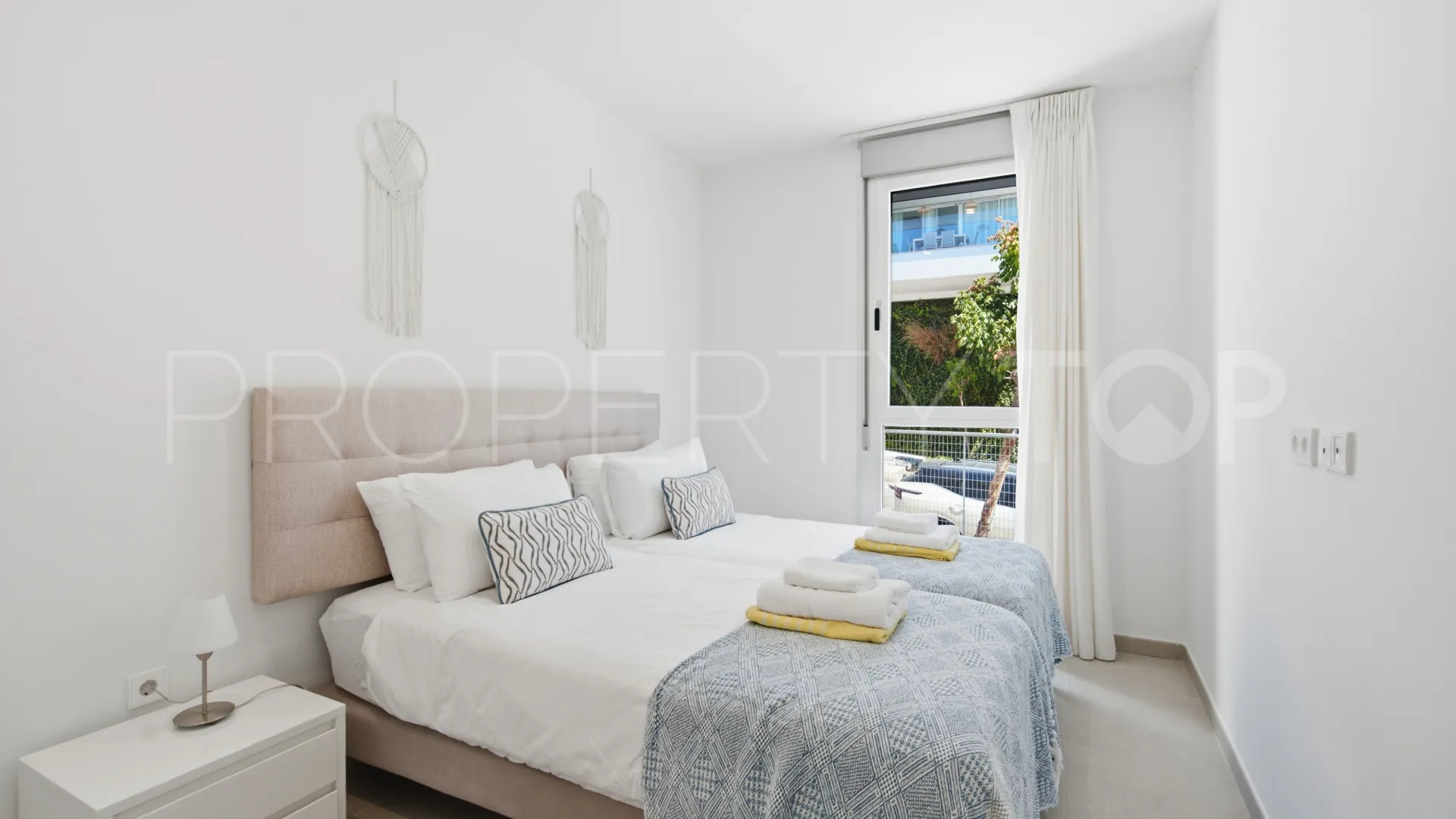 For sale penthouse in Cancelada