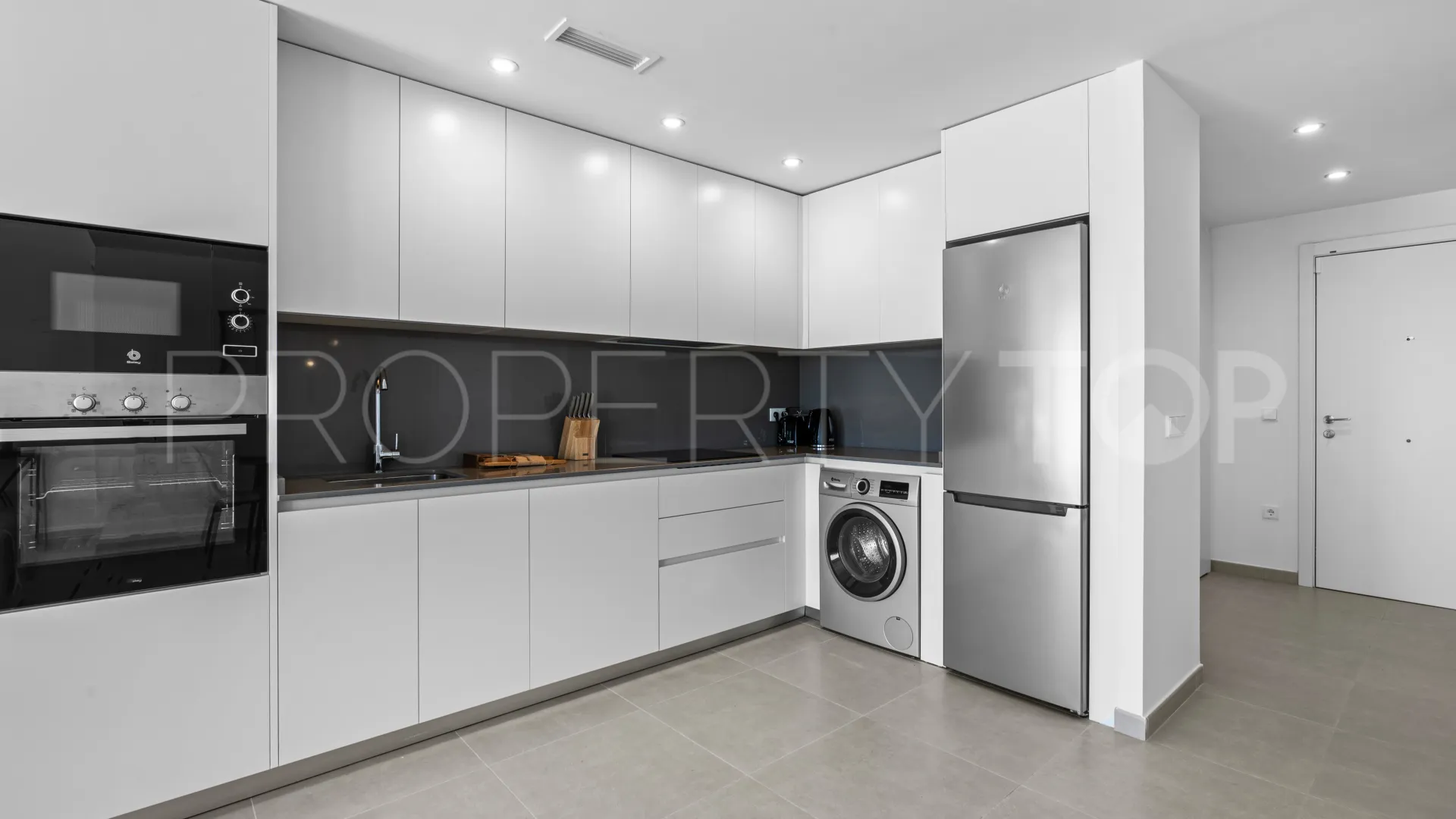 For sale penthouse in Cancelada