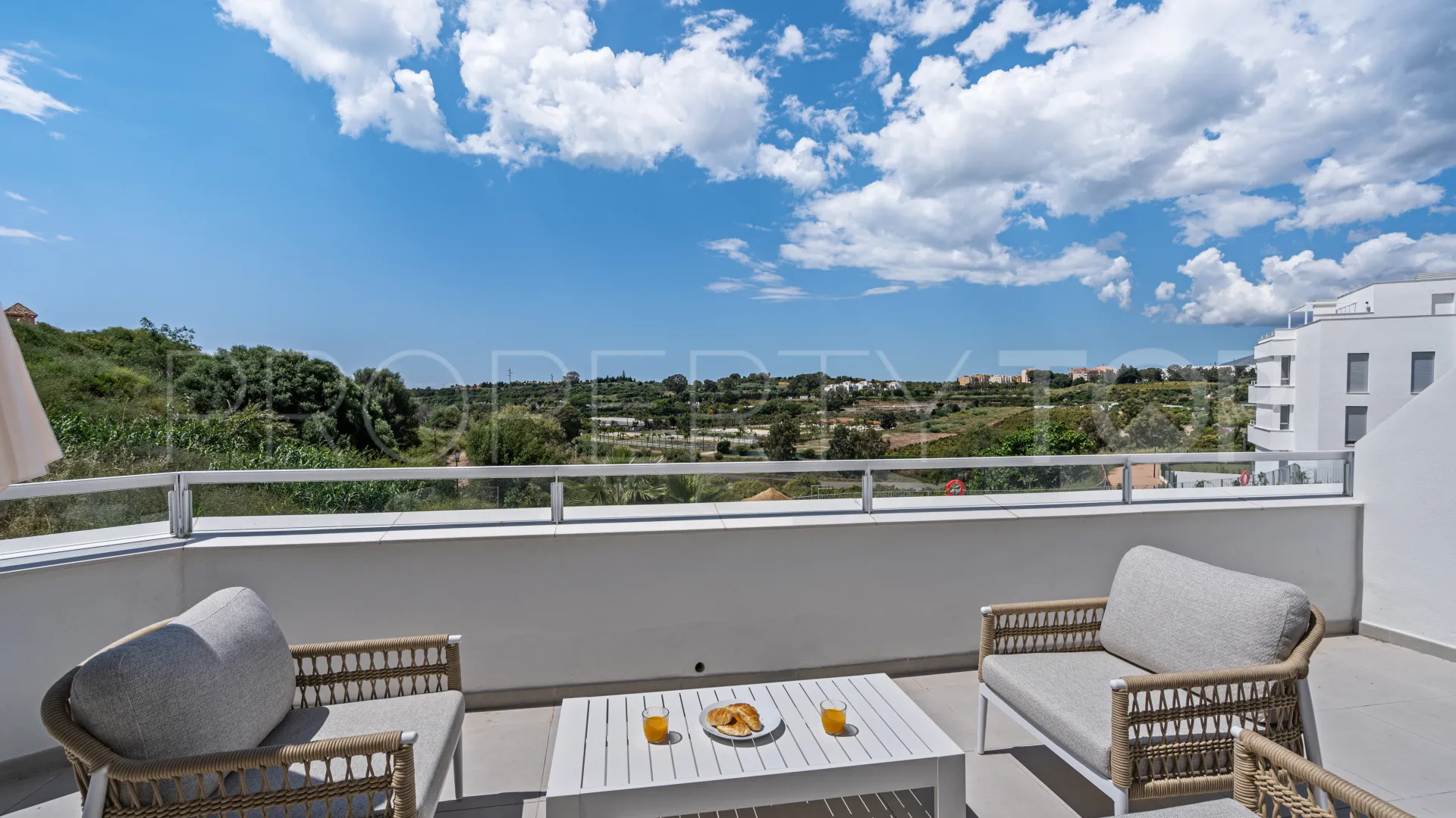 For sale penthouse in Cancelada
