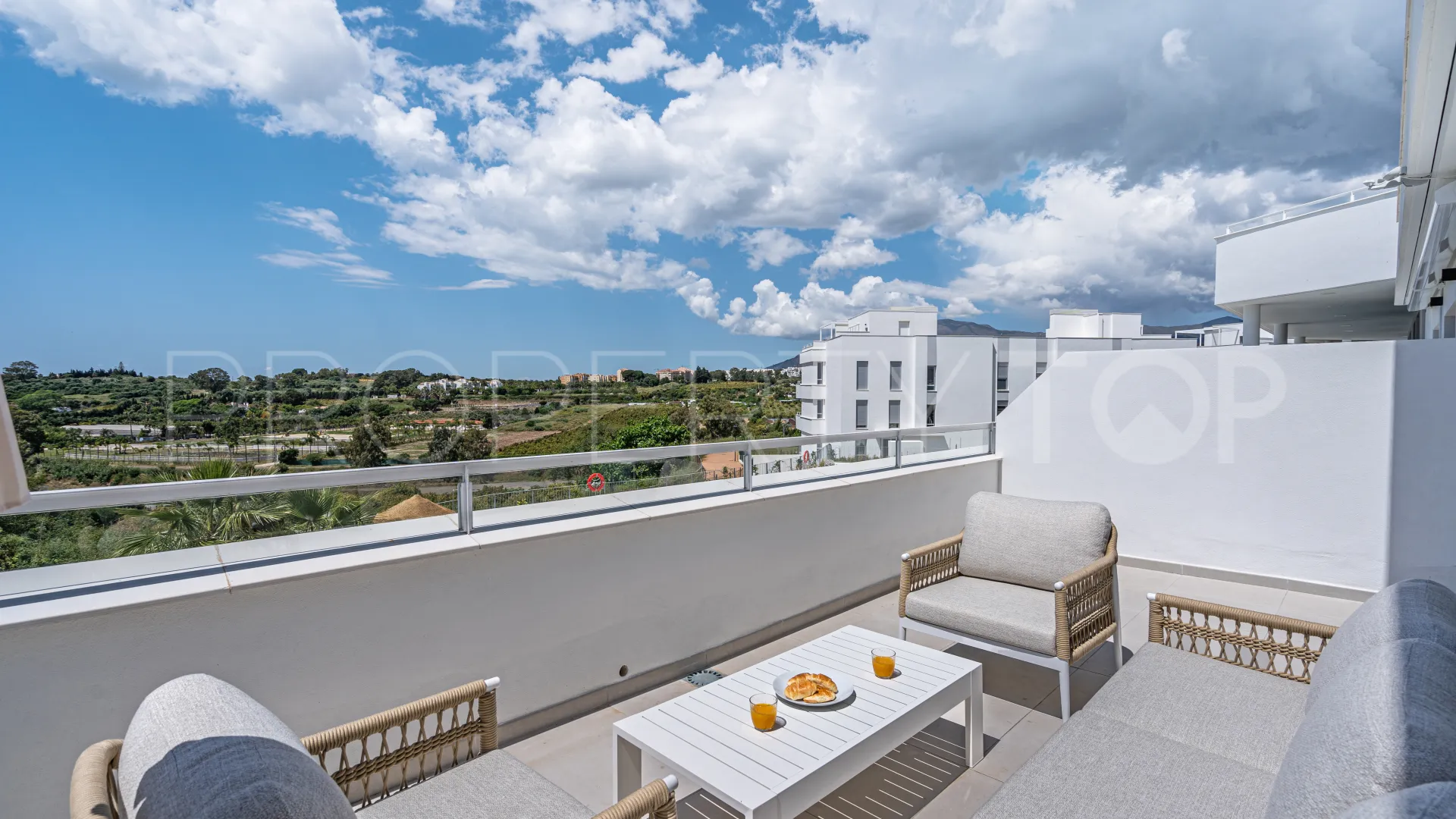 For sale penthouse in Cancelada