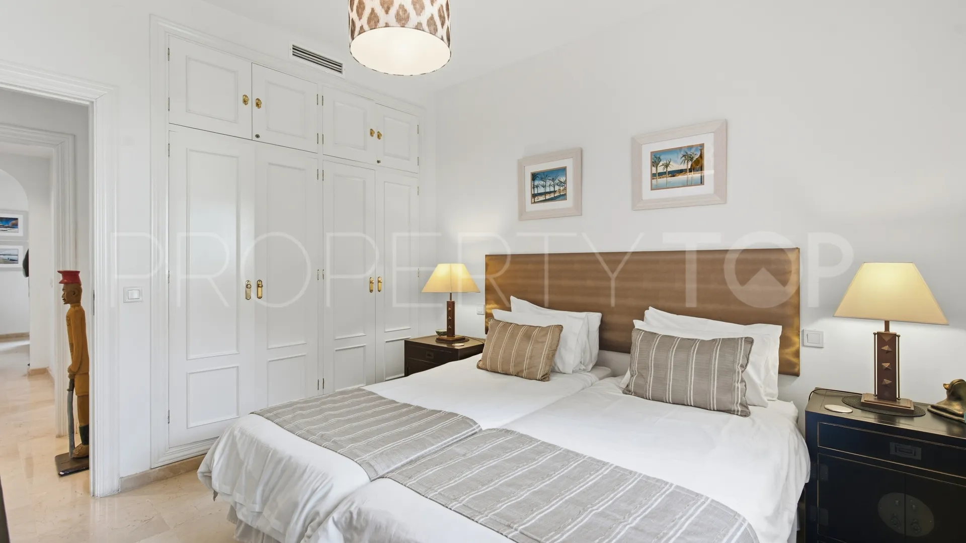 Ático de 2 dormitorios a la venta en Park Beach