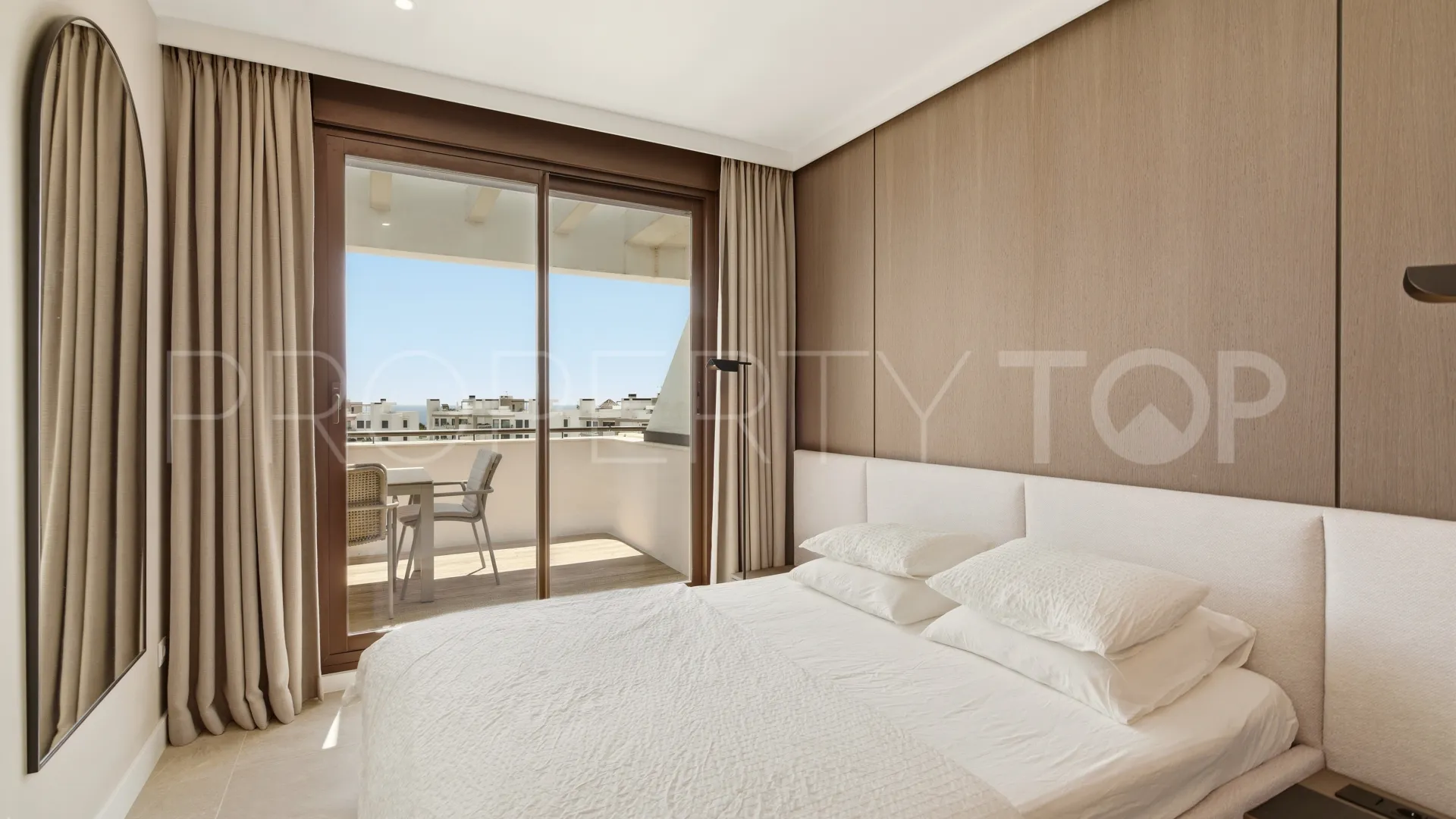 Buy penthouse in Las Mesas with 3 bedrooms