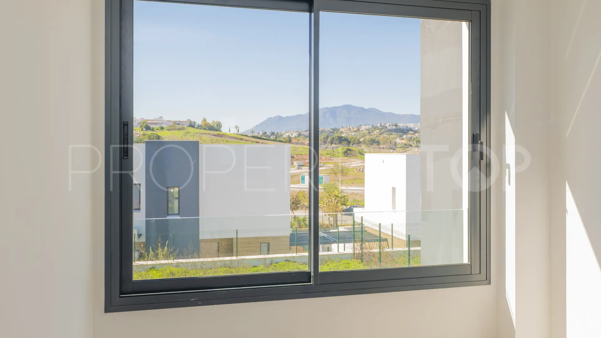 Villa pareada en venta en Atalaya