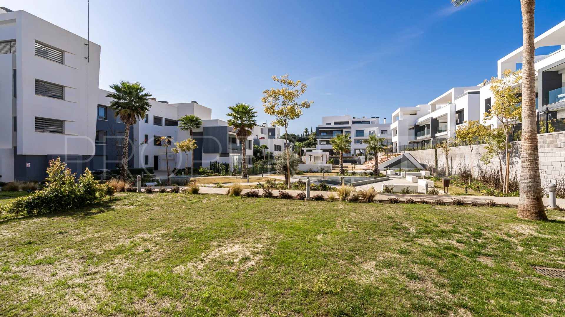 2 bedrooms Vanian Green Village ground floor apartment for sale